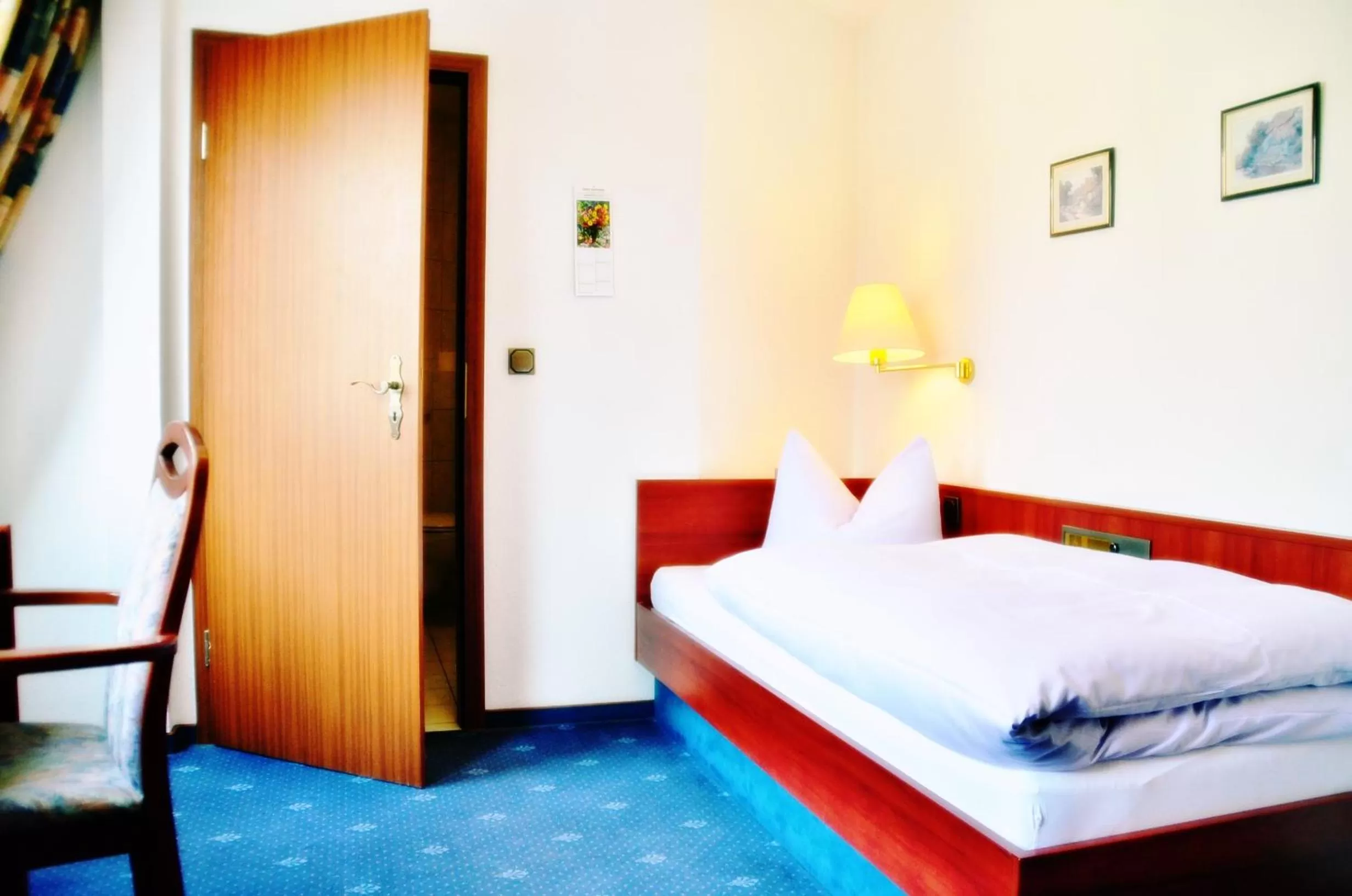 Single Room - single occupancy in DM Hotels & Apartments - Hotel Deutsches Haus
