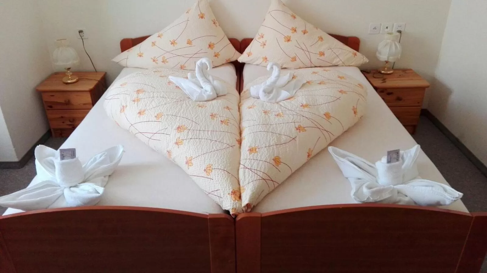 Bed in Hotel Quellenhof