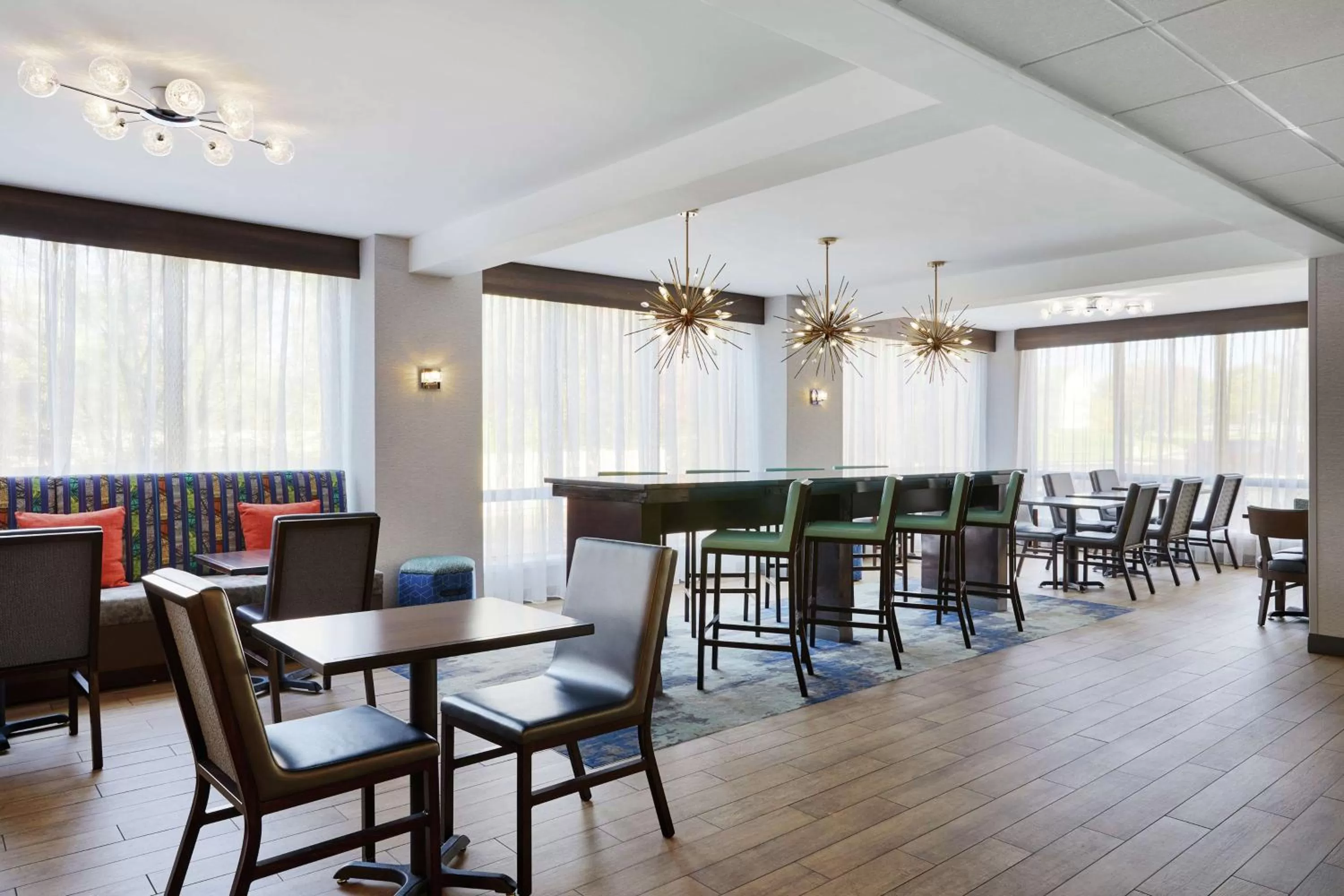 Restaurant/places to eat in Hampton Inn Philadelphia/King of Prussia - Valley Forge