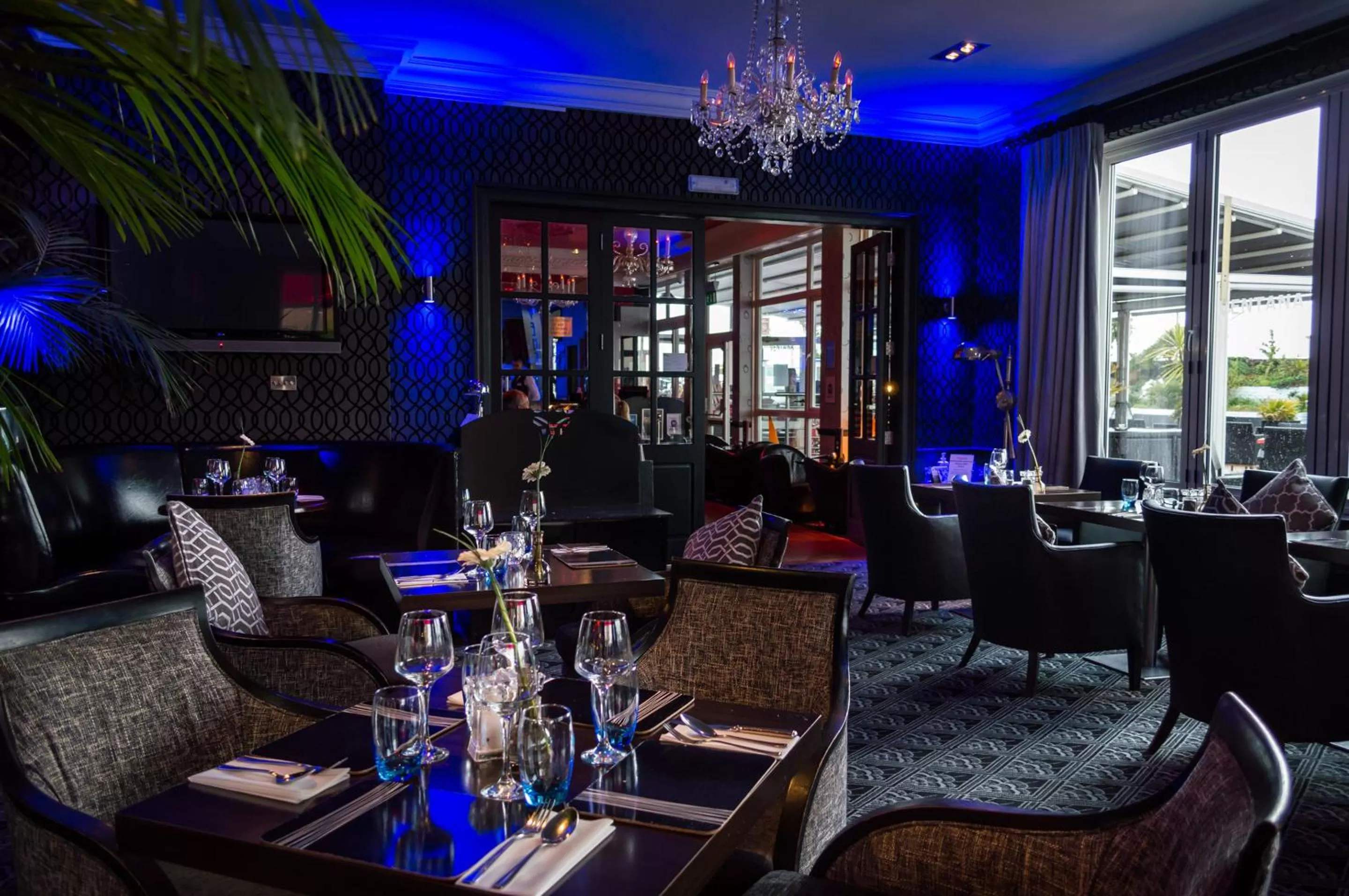 Patio in Cumberland Hotel - OCEANA COLLECTION