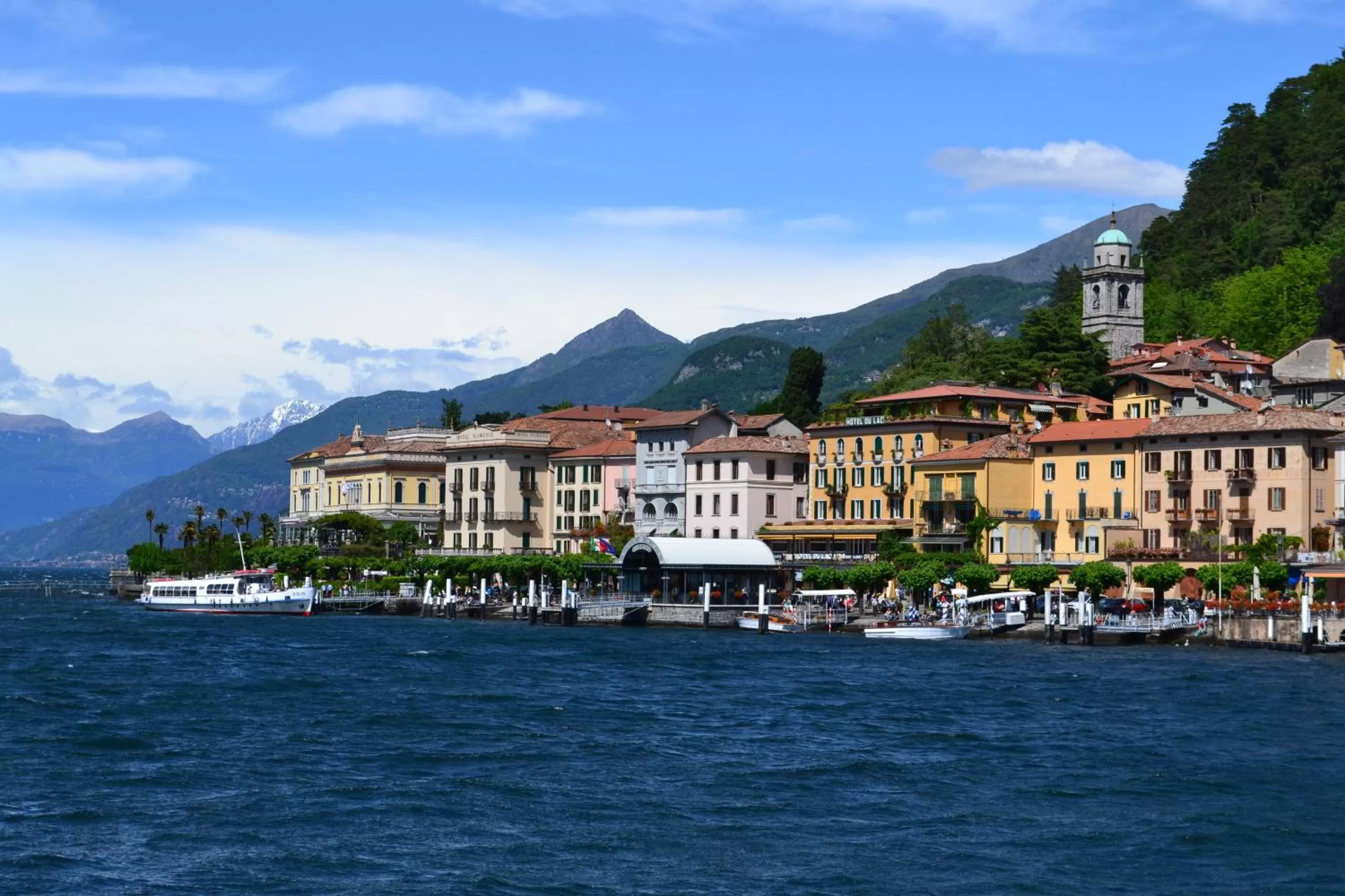 Nearby landmark, Property Building in Menaggio appartamento le Terrazze