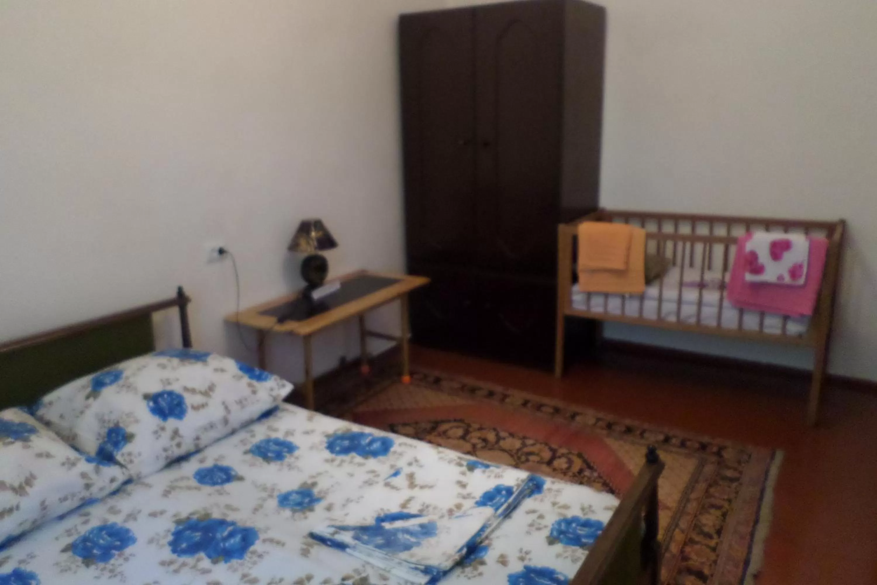Photo of the whole room, Bed in Spandaryan House