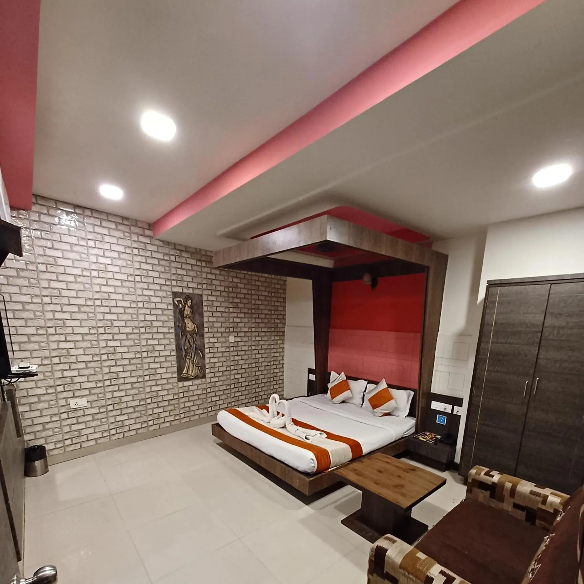 Photo of the whole room in Hotel Mahadev Villa Photo of the whole room in Hotel Mahadev Villa