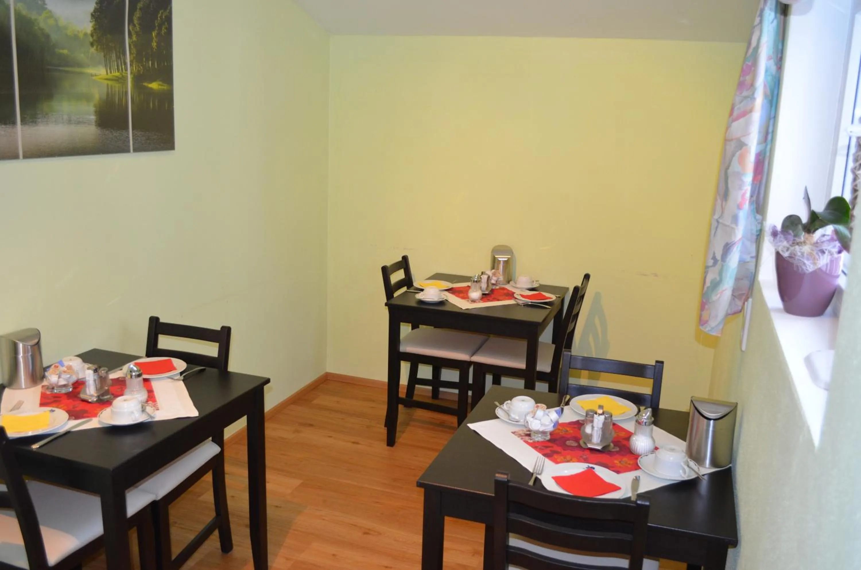 Restaurant/places to eat in Alpchalet Schwanstein