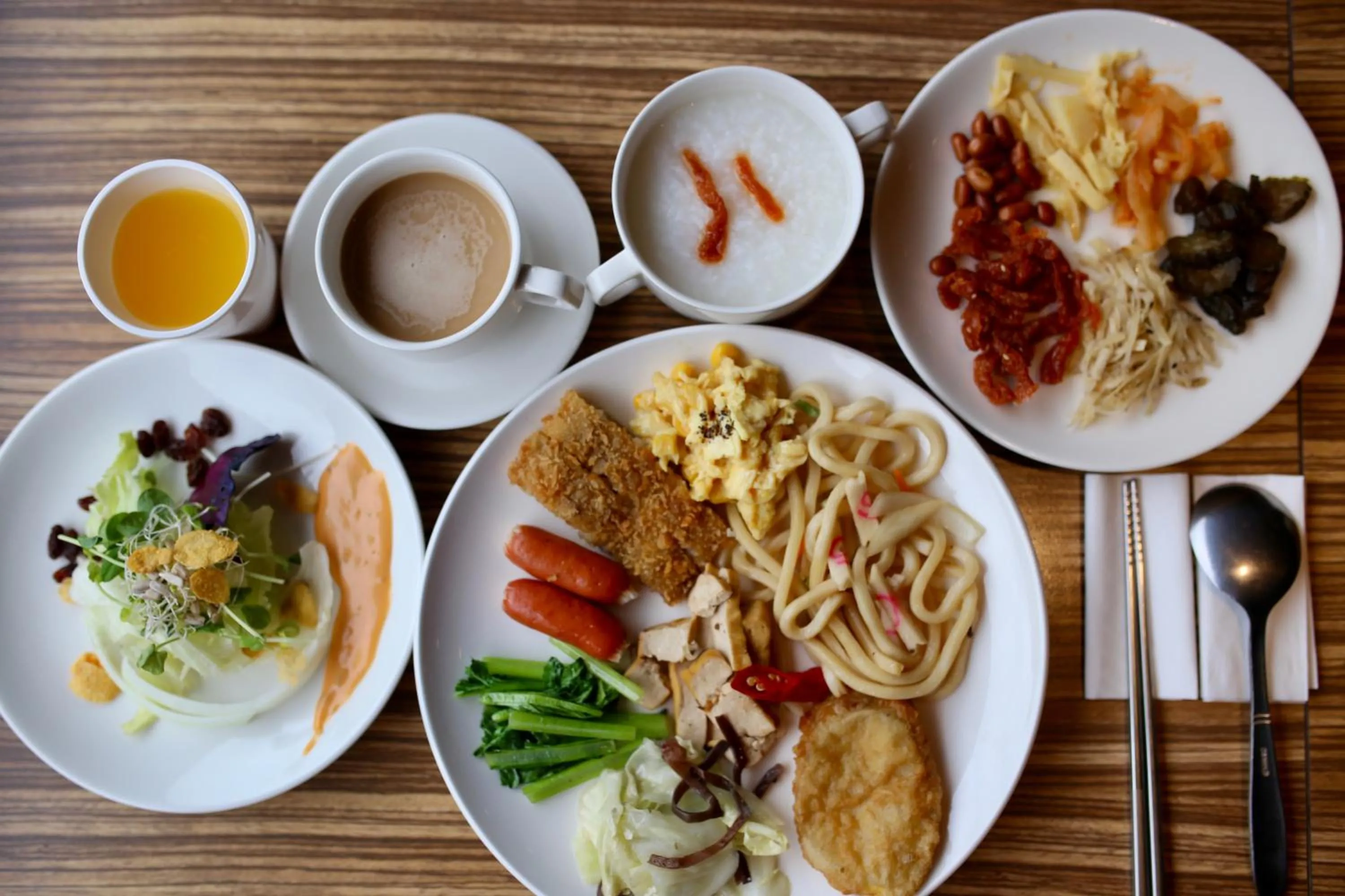 Buffet breakfast in V-one Vogue Hotel