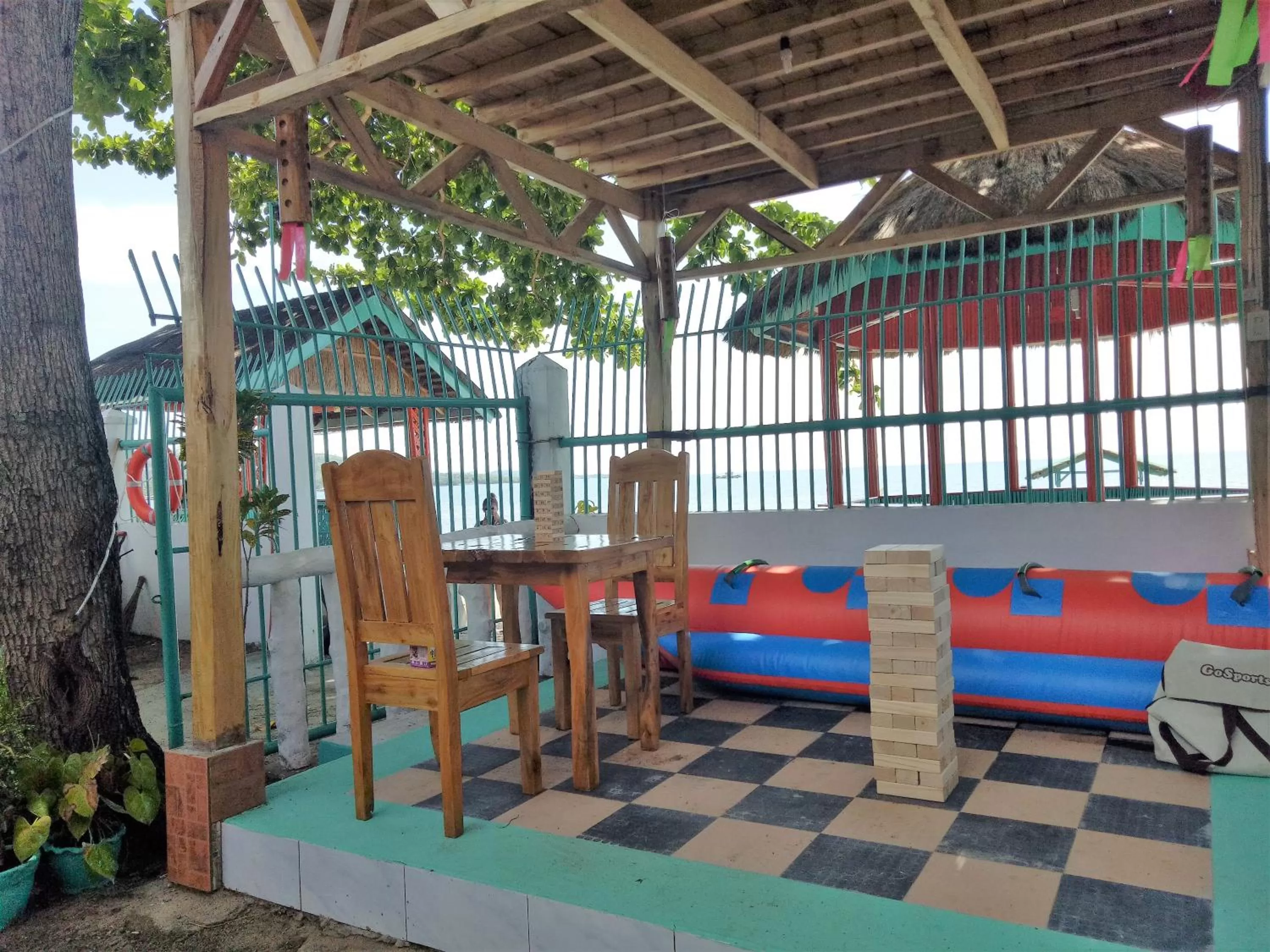 Property building in SmallFry's Beach Resort