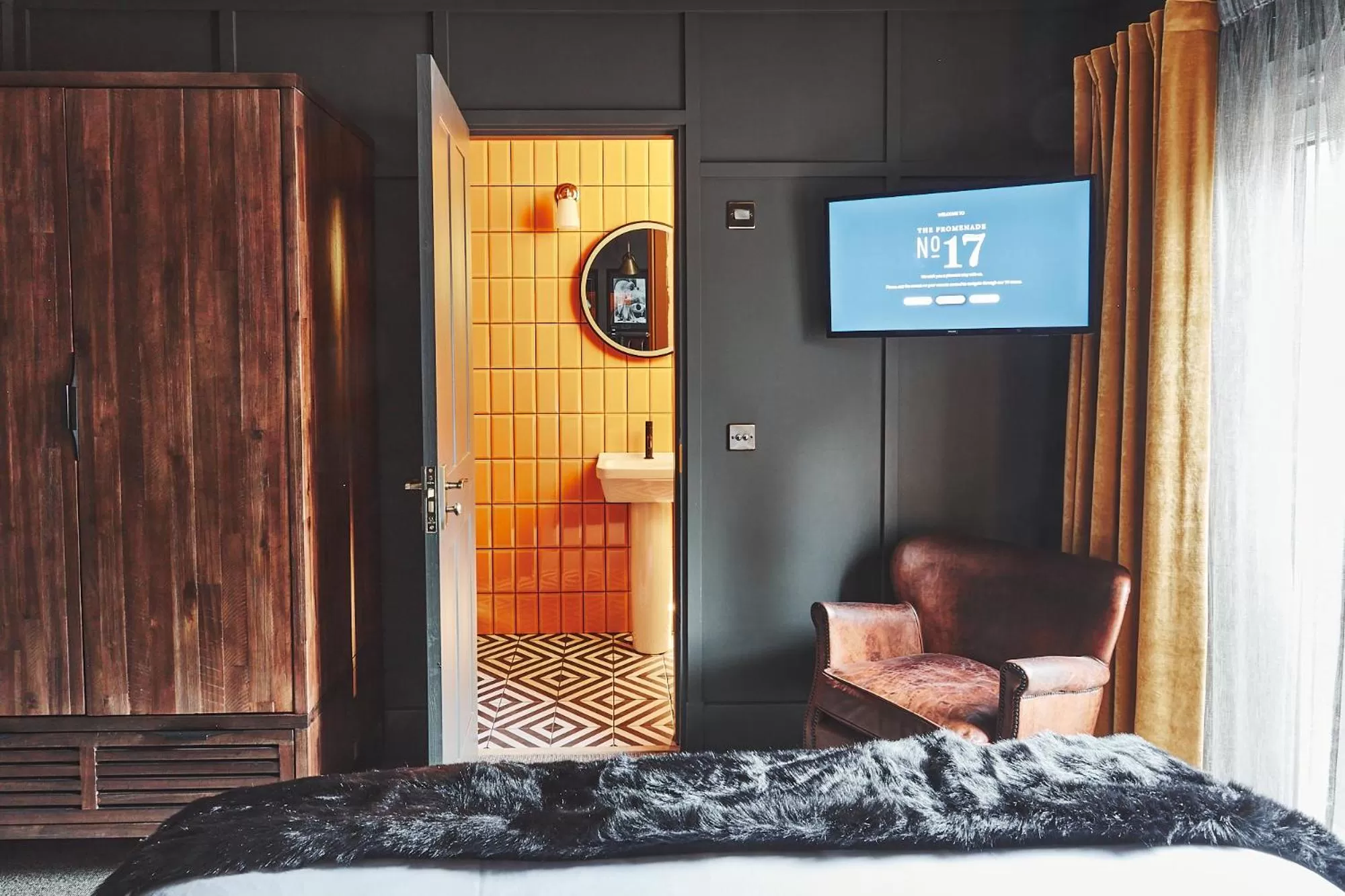 TV and multimedia in No17 The Promenade