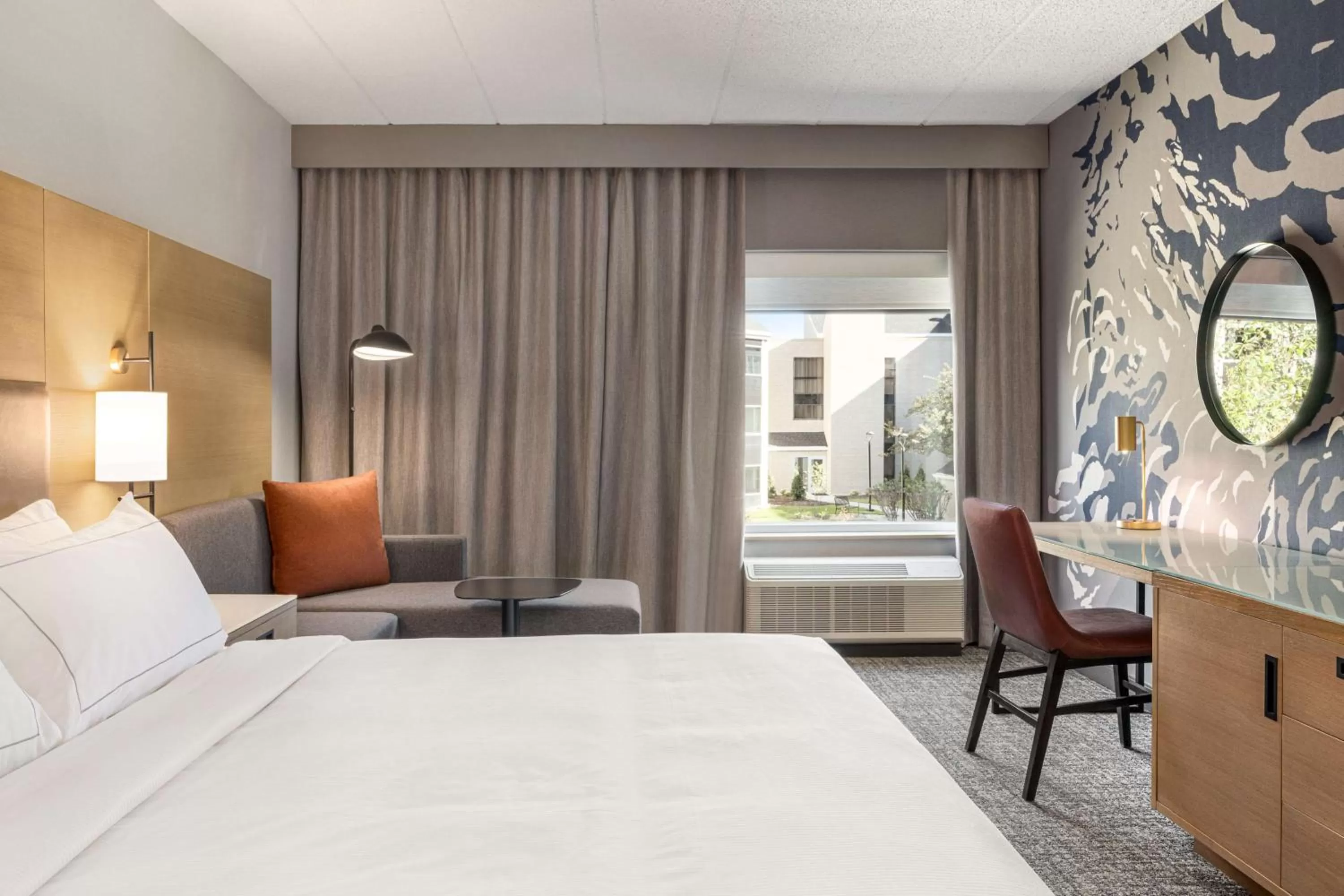 Bed in Doubletree By Hilton Columbus Dublin