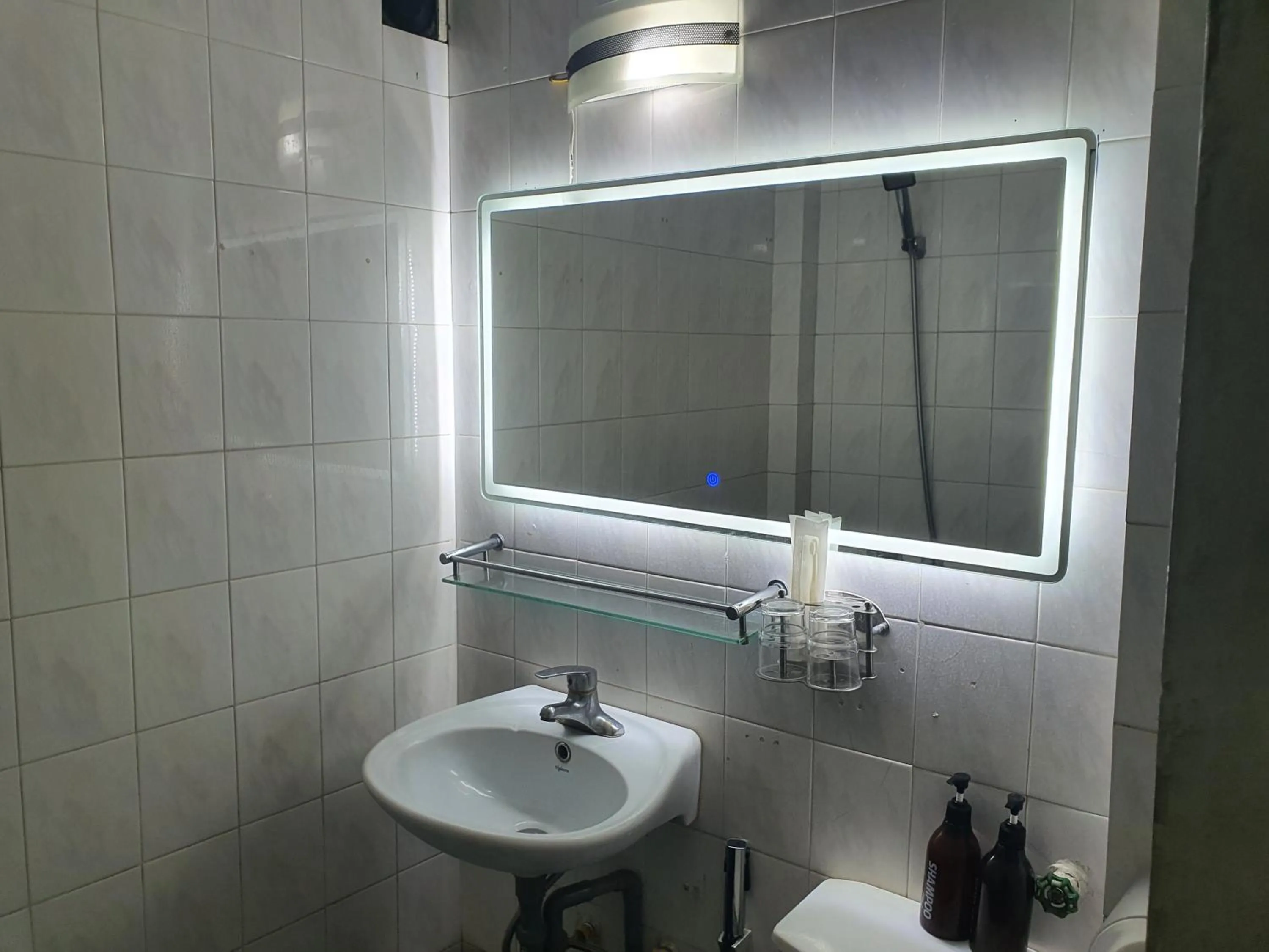 Shower in Memory Hotel