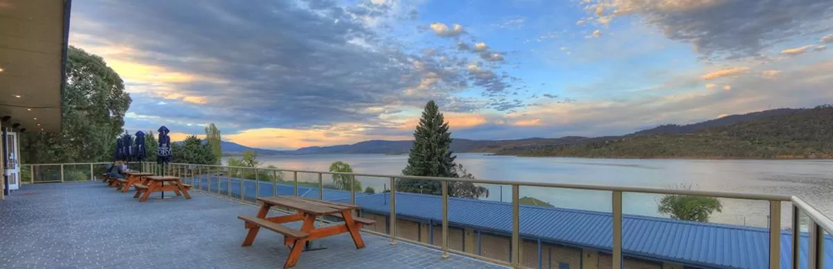 Patio in Lake Jindabyne Hotel