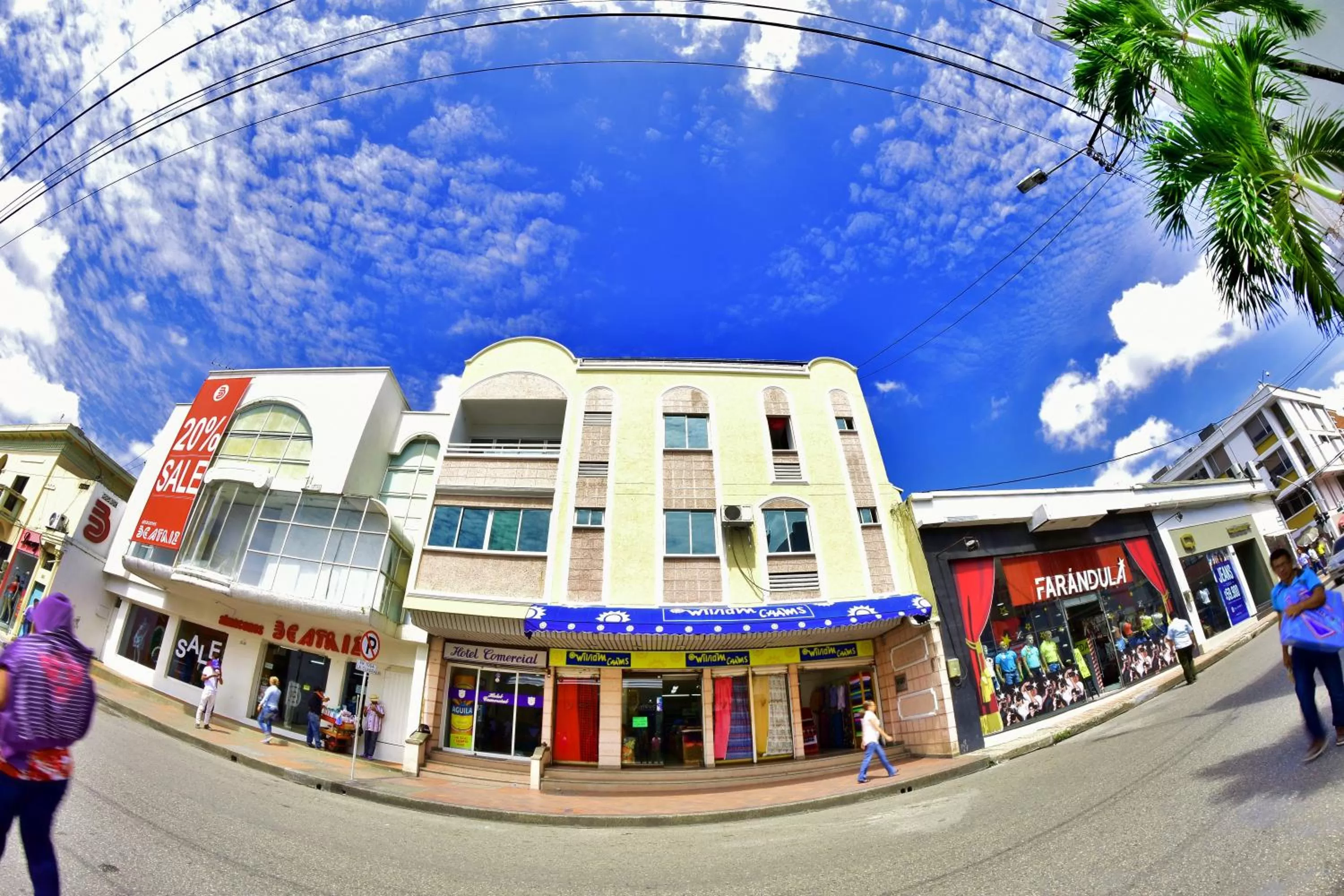 Facade/entrance, Property Building in Hotel Comercial
