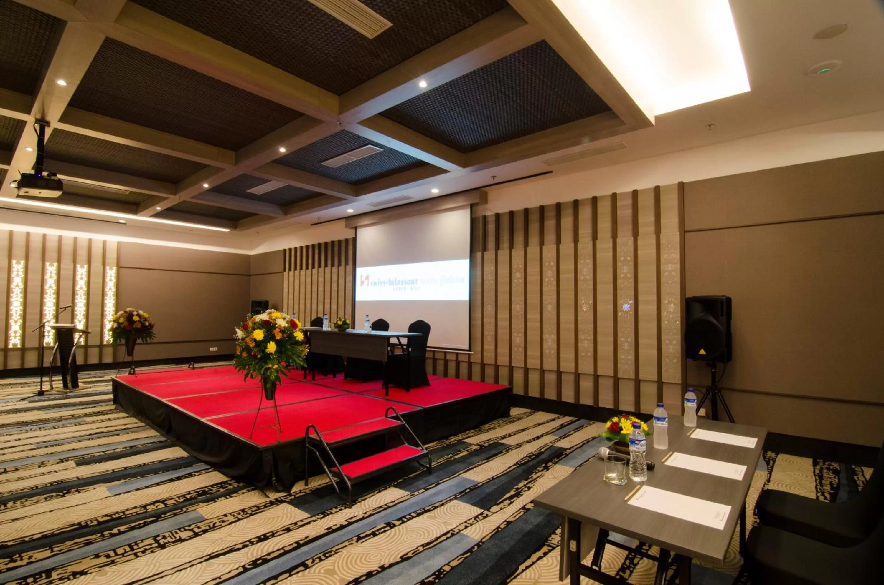 Business facilities in Swiss-Belresort Watu Jimbar