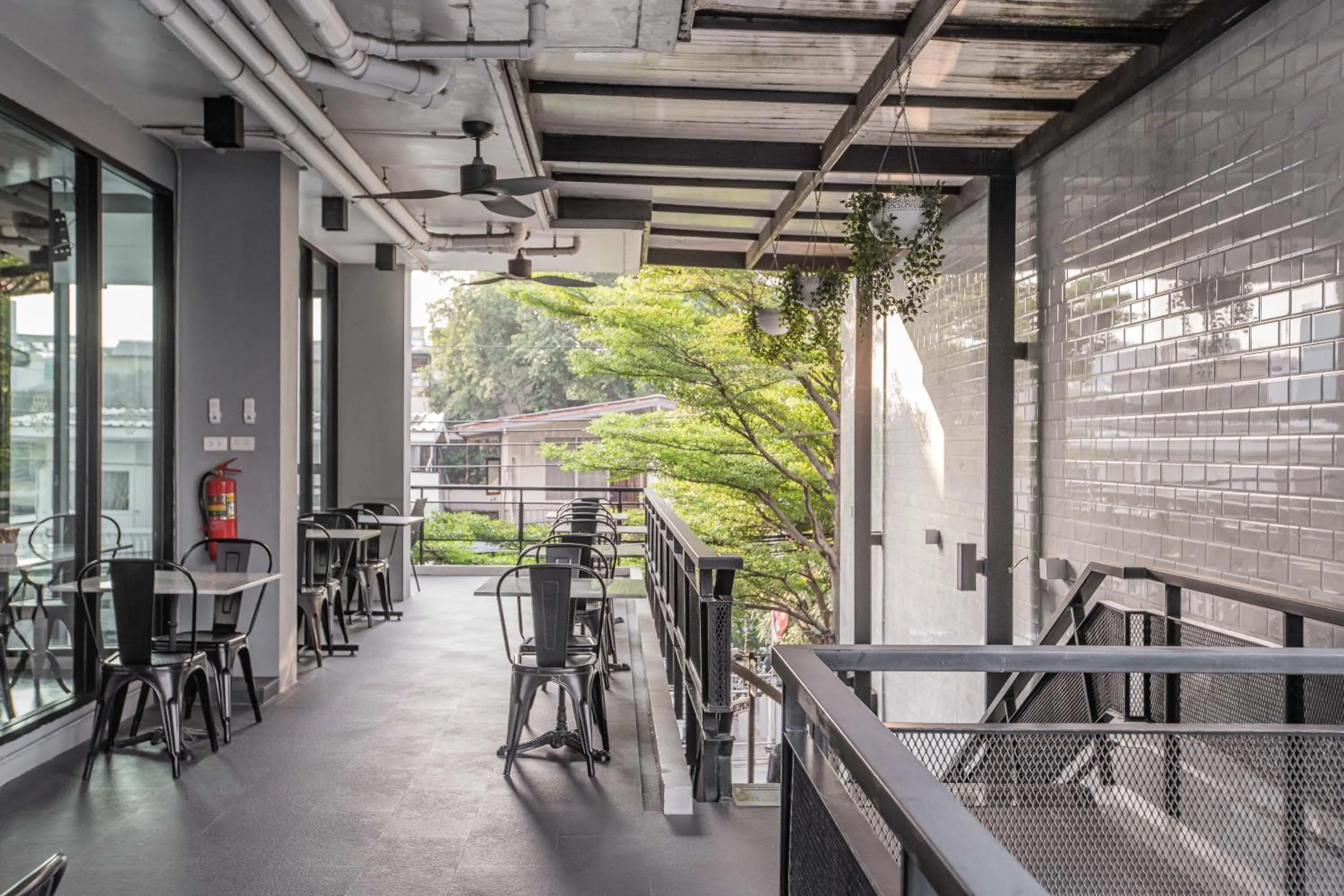 Patio in Marigold Sukhumvit - Free Shuttle to BTS Bearing Station