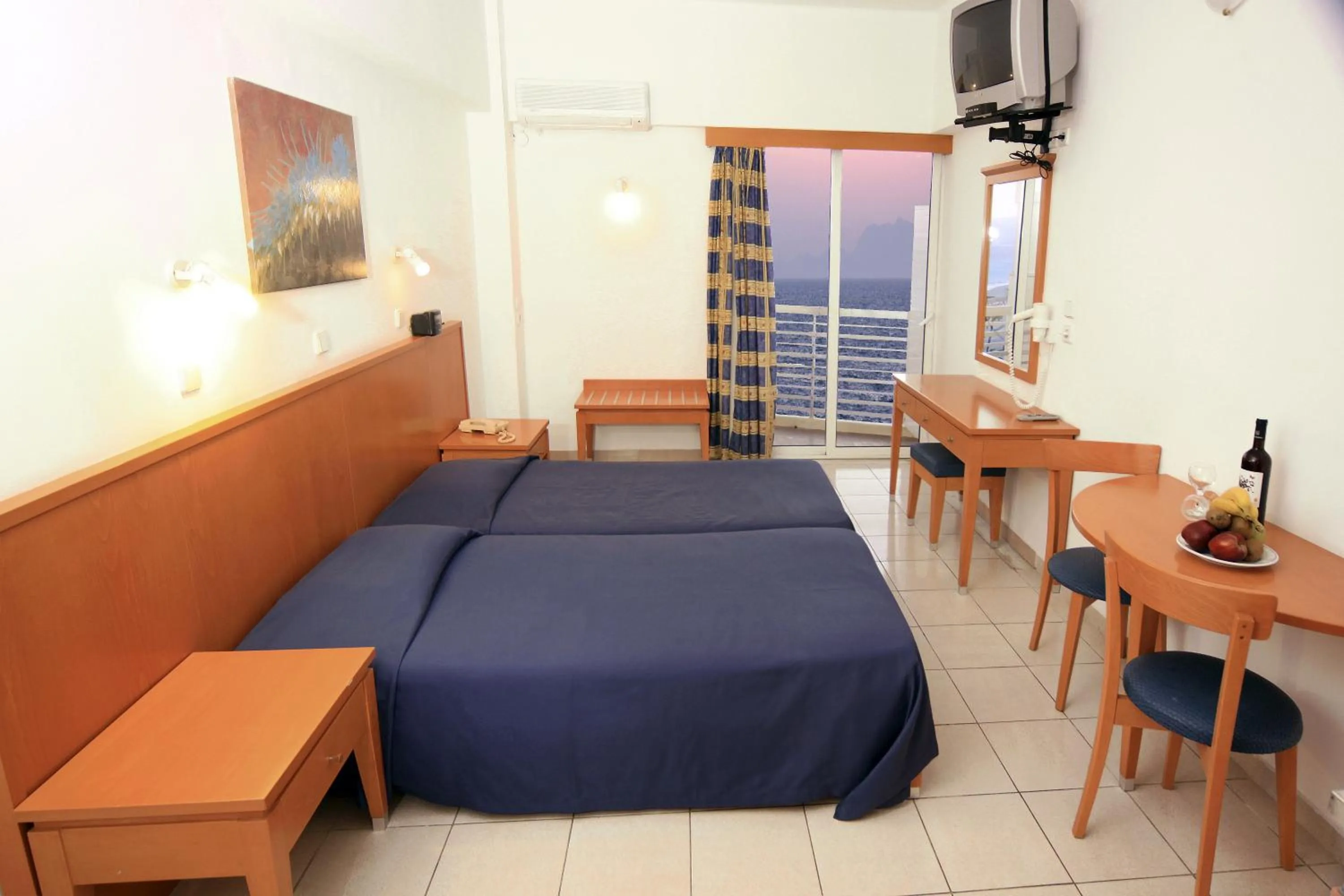 Bedroom, Bed in Europa Hotel