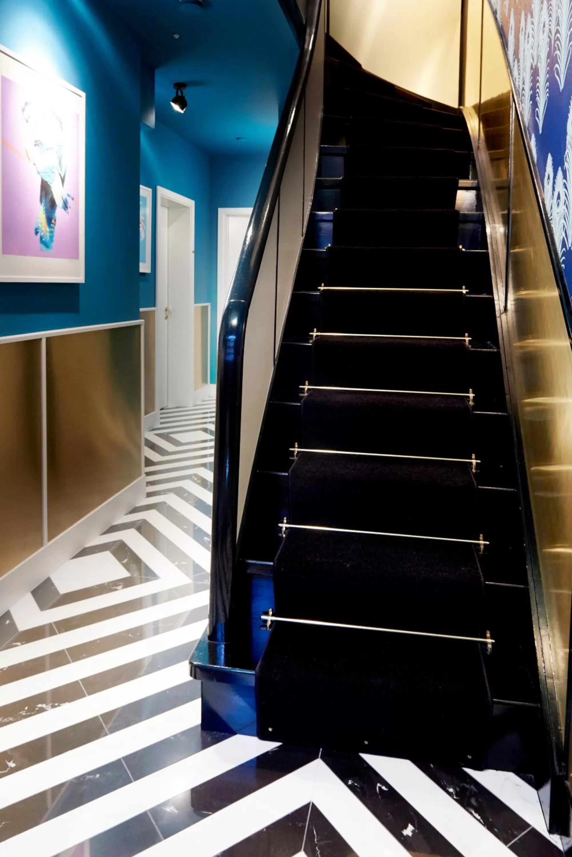 Lobby or reception in Five Rooms