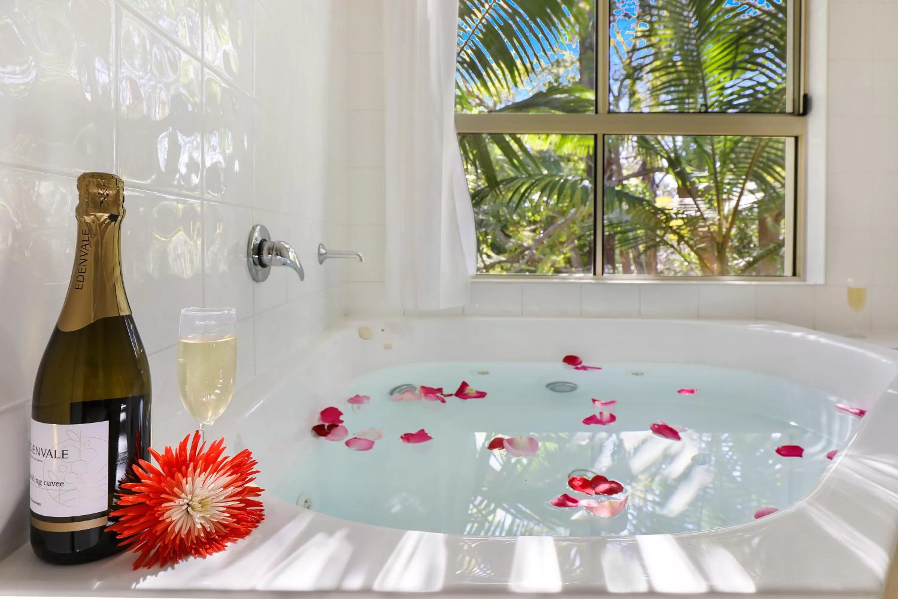 Bathroom in Caboolture Riverlakes Boutique Motel