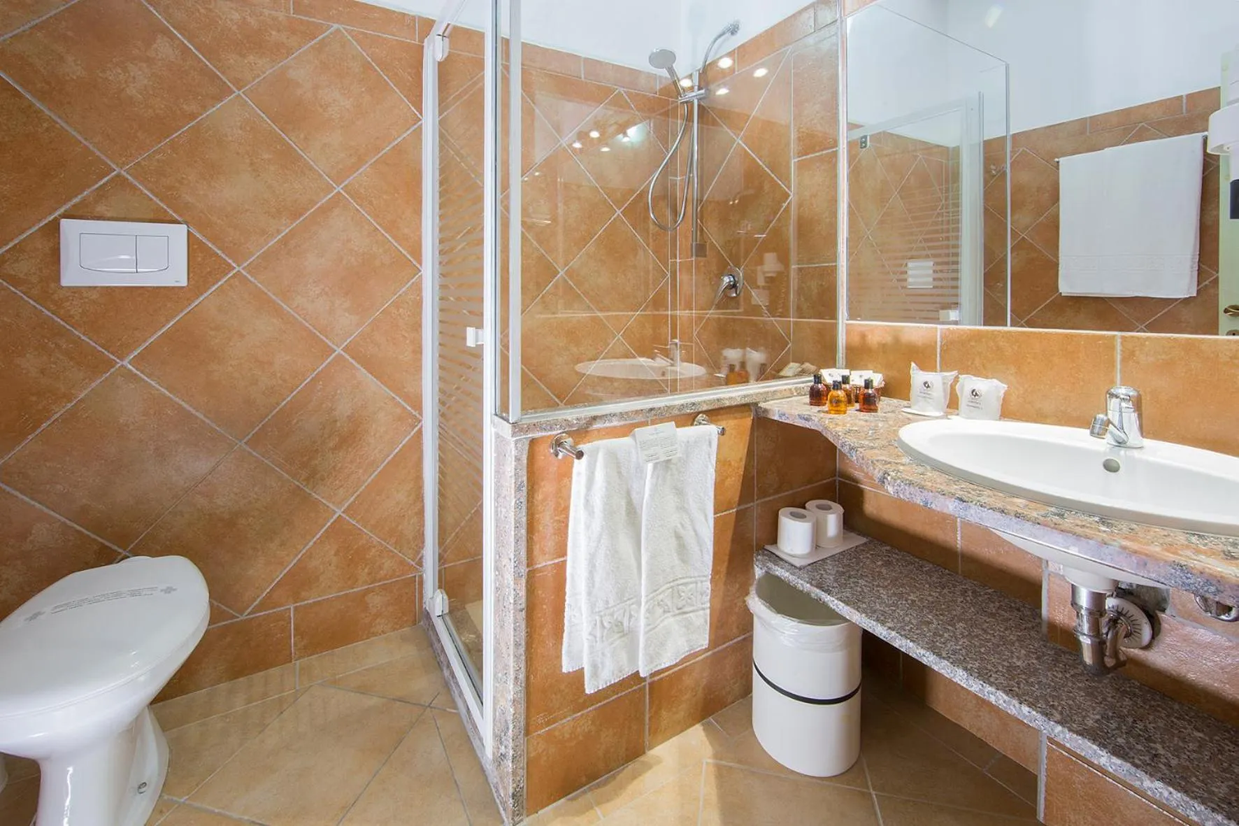 Bathroom in Colonna Beach Hotel Marinella
