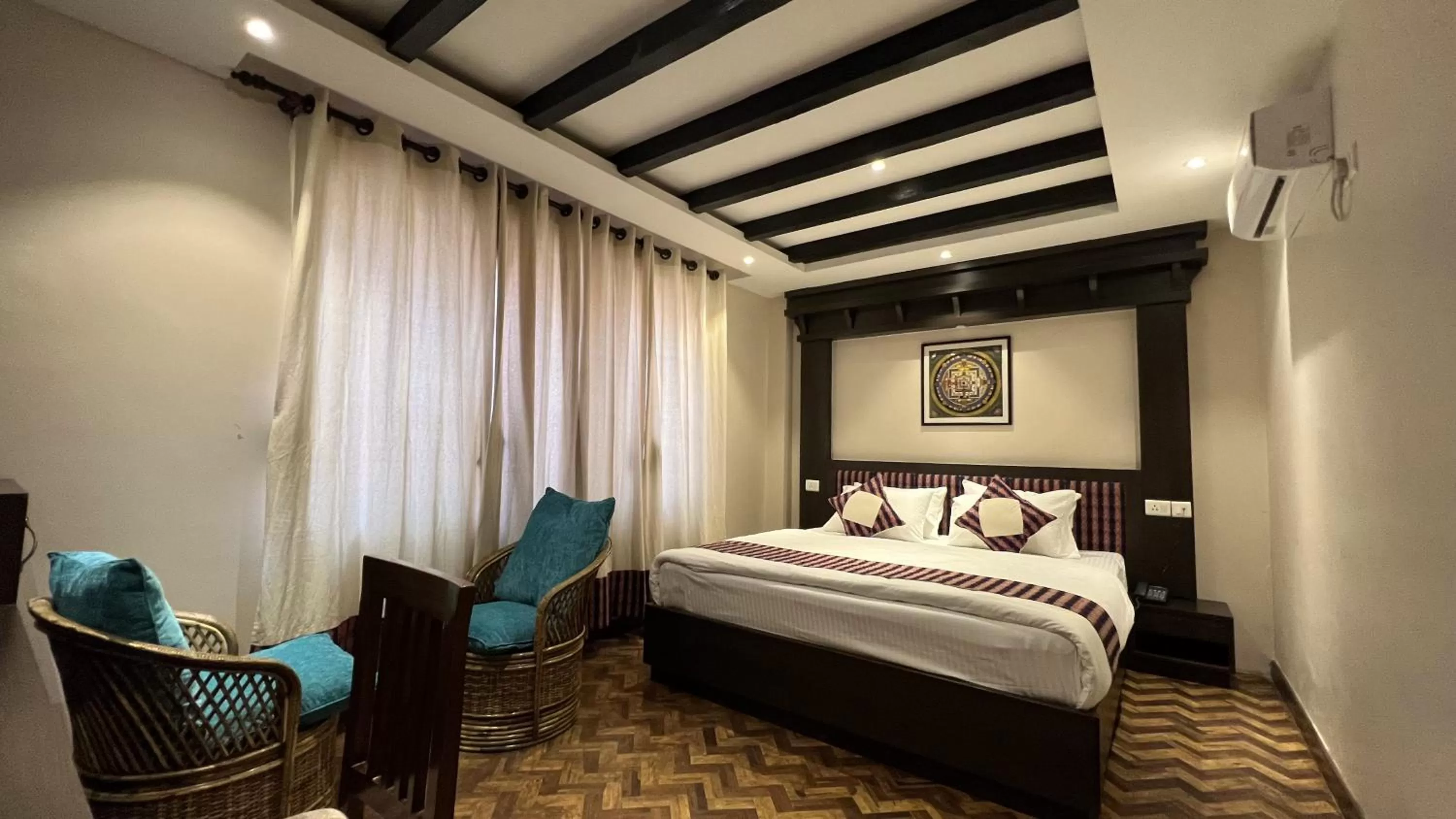 Photo of the whole room, Bed in Mandala Heritage Inn