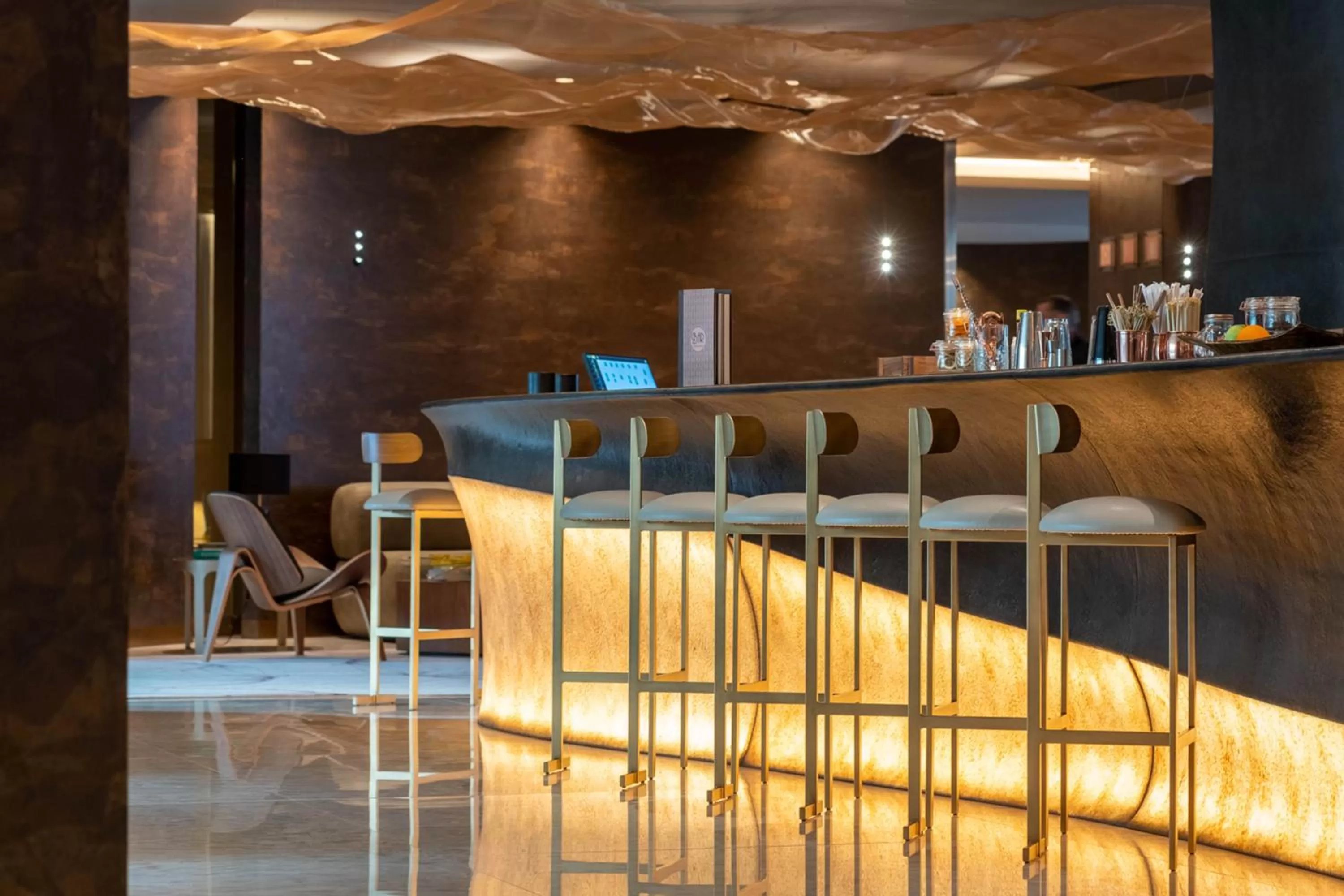 Lounge or bar in BessaHotel Baixa