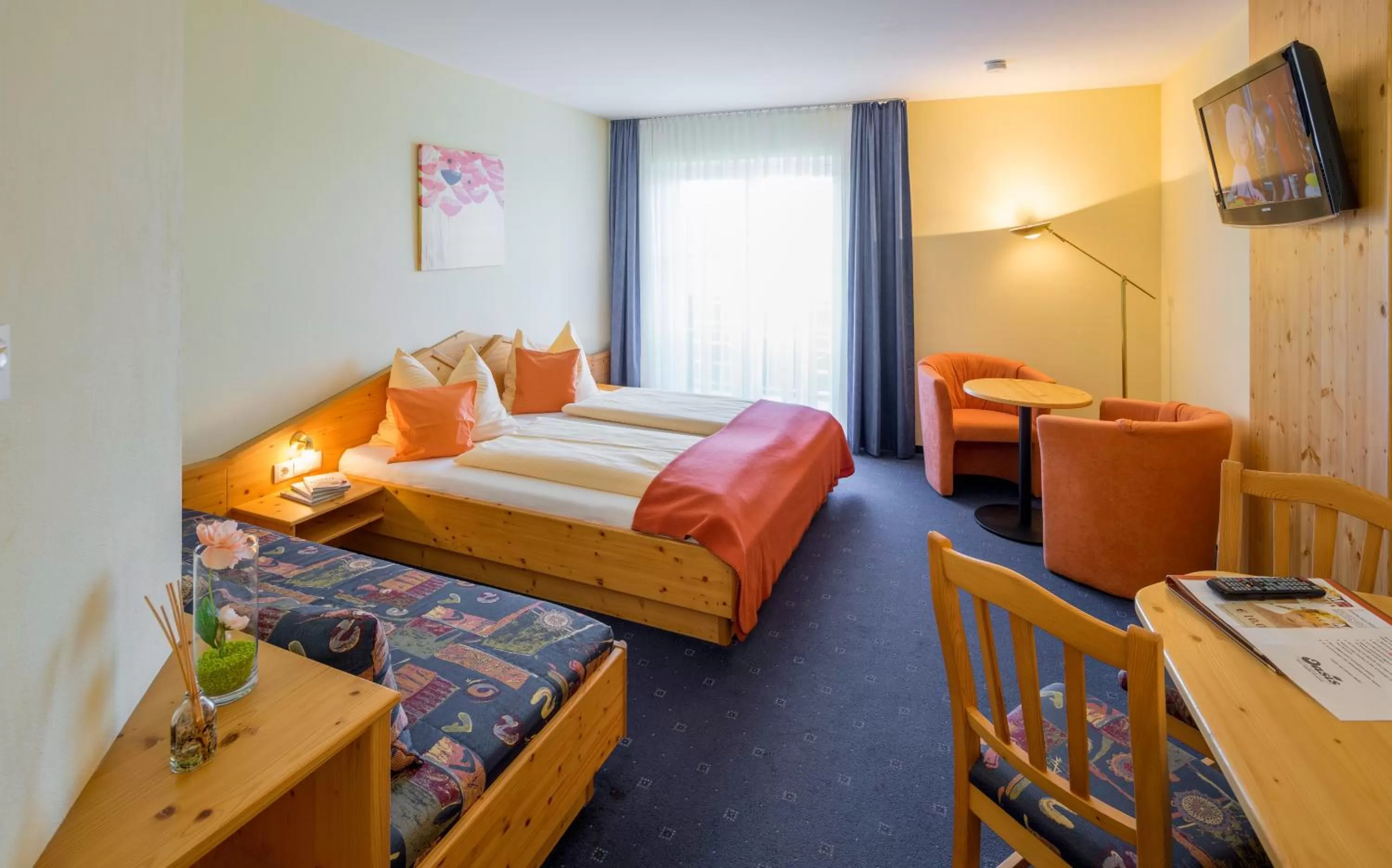 Bedroom, Bed in Hotel Garni Oasis Loipersdorf