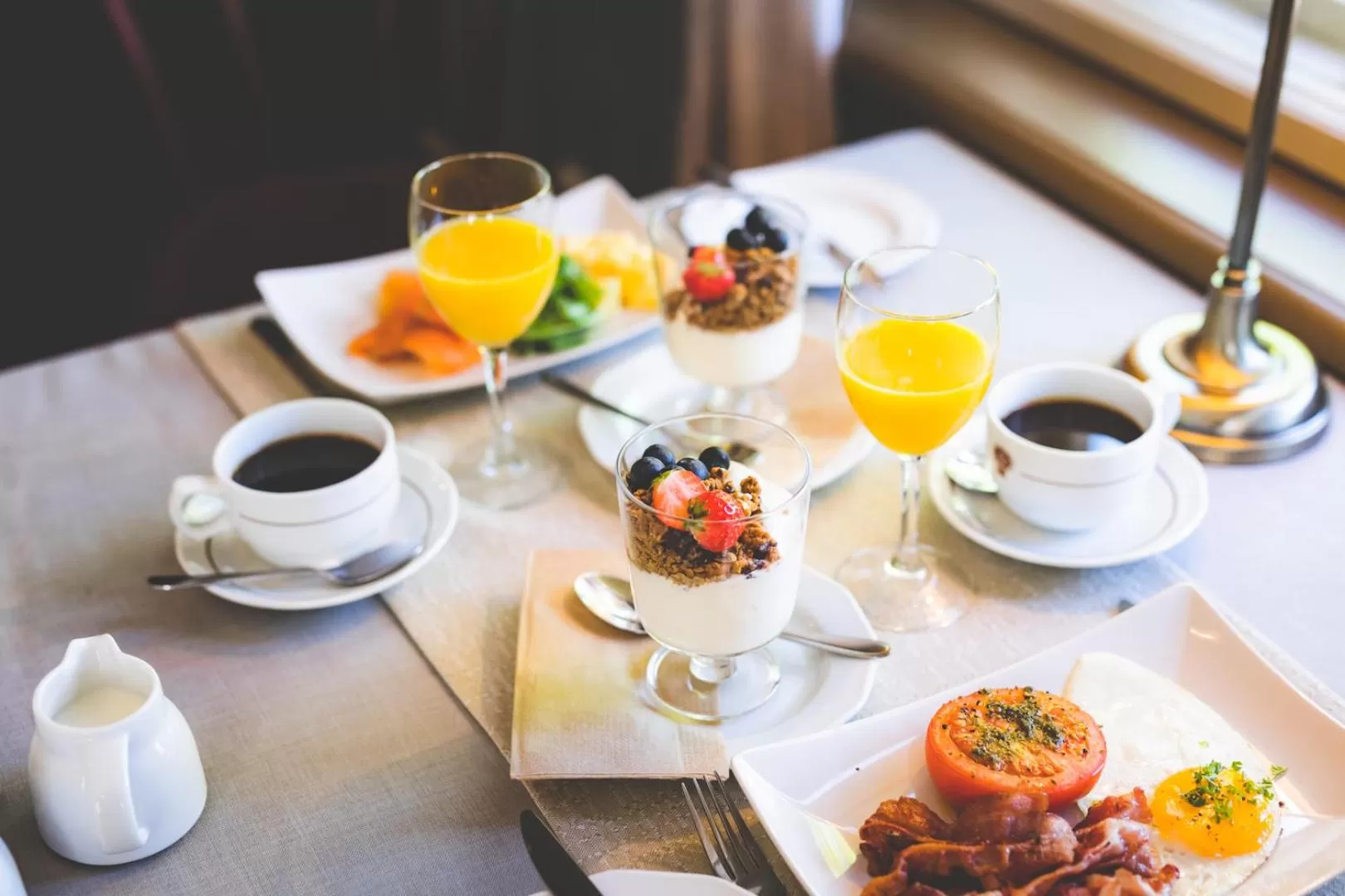 Breakfast in Cafe-Restaurant & Hotel Saima