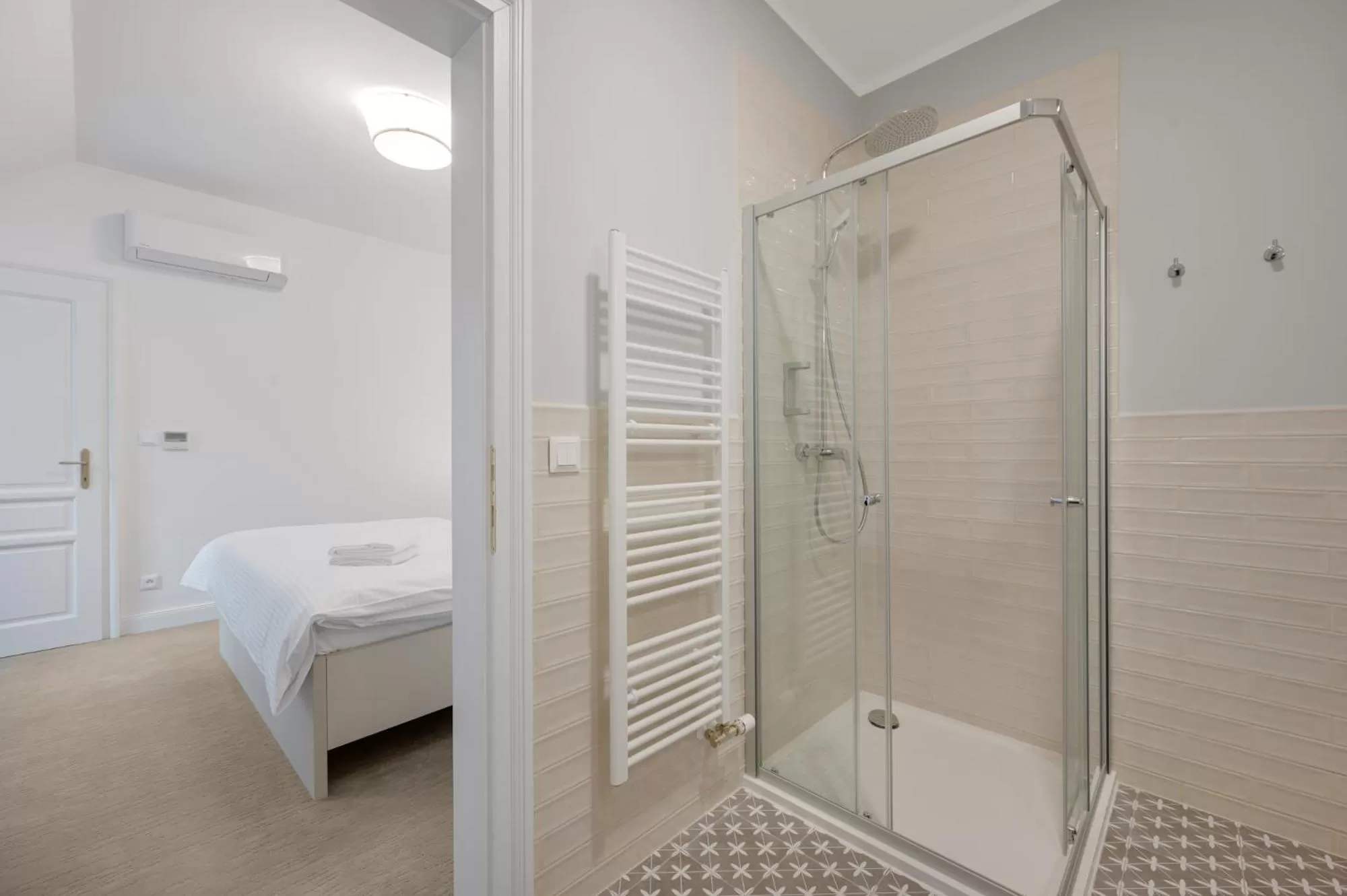 Shower in Palace Apartments