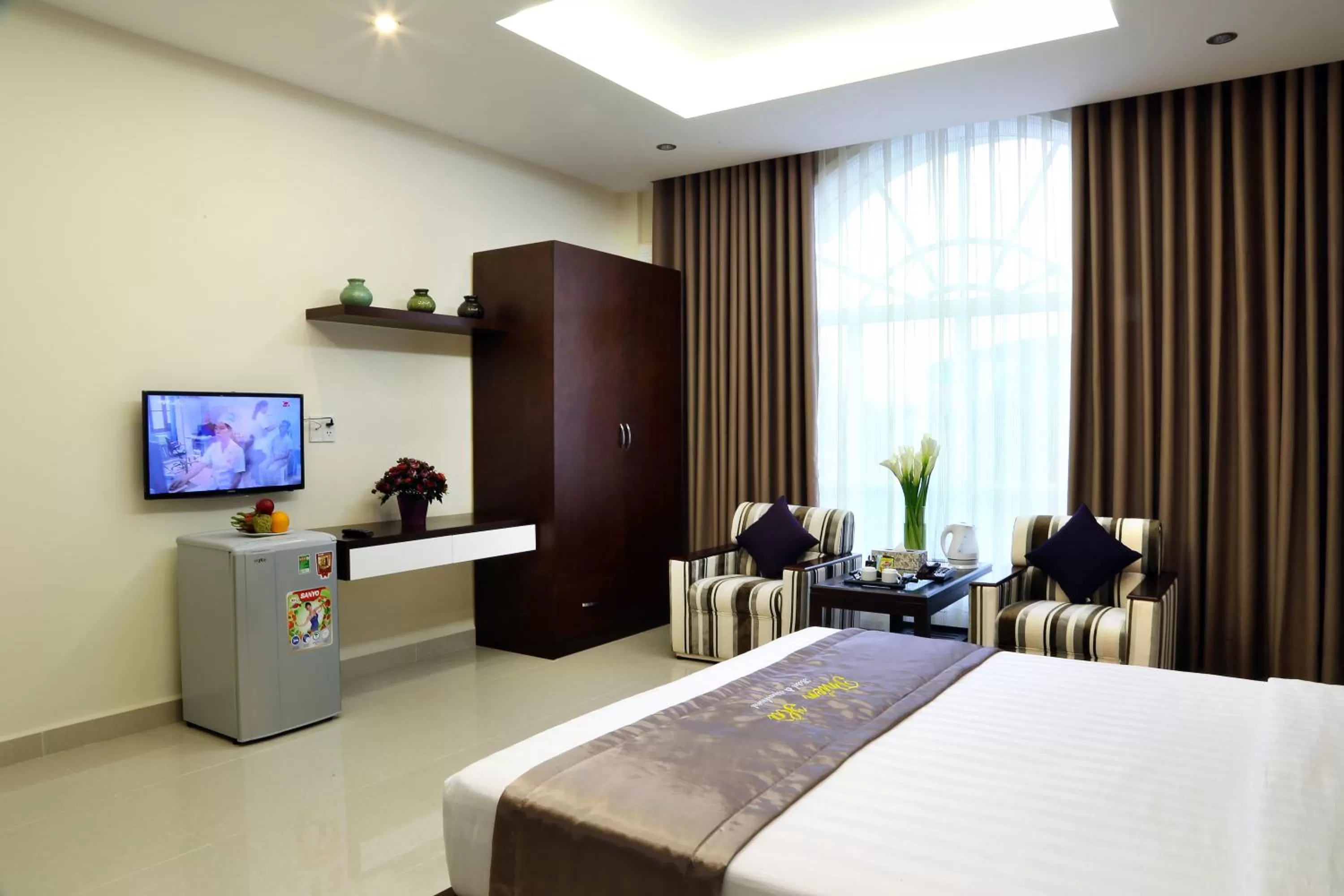 Photo of the whole room, Bed in Thien Ha Hotel & Apartment