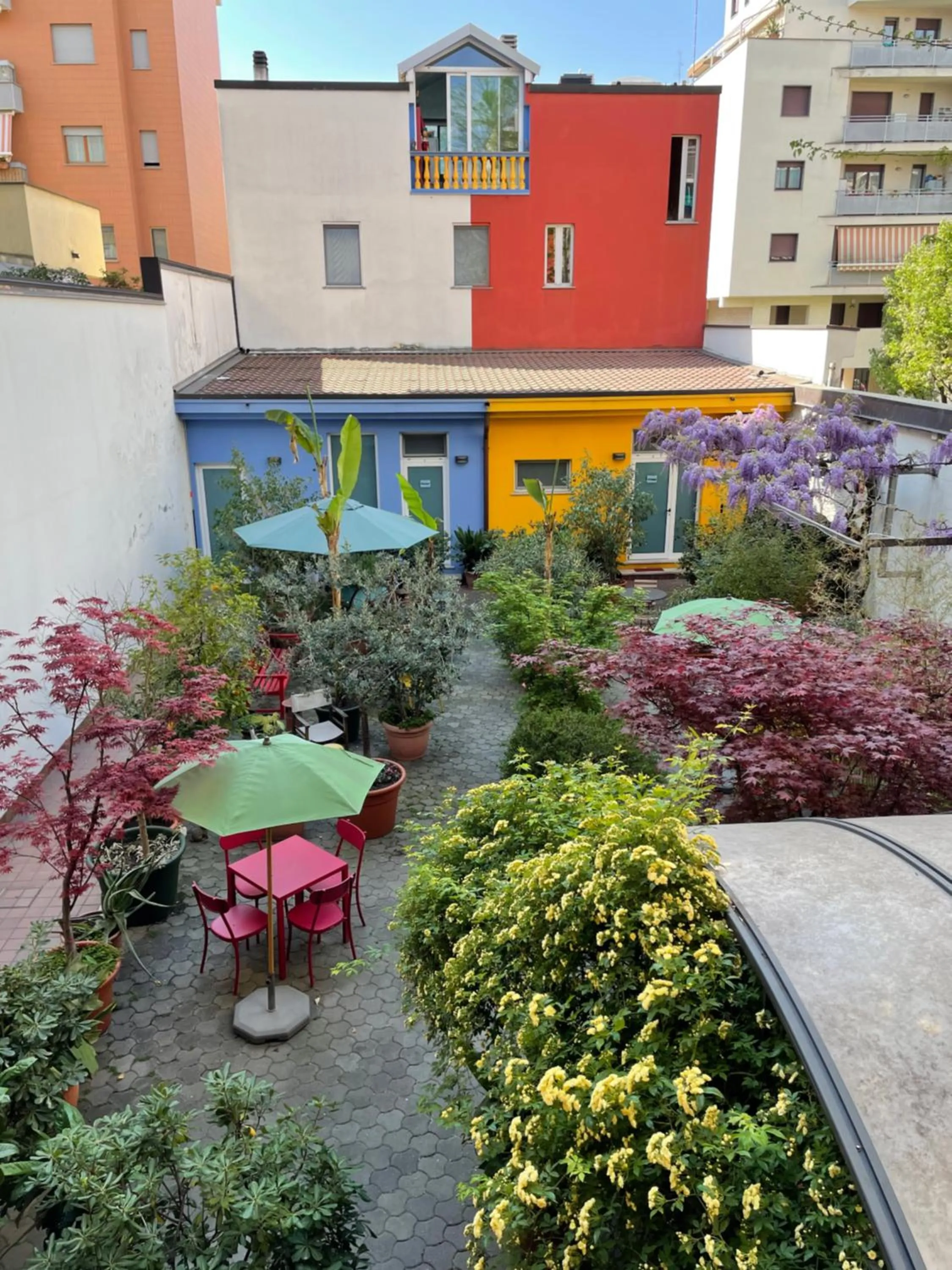 Garden in Il Girasole High Quality Inn