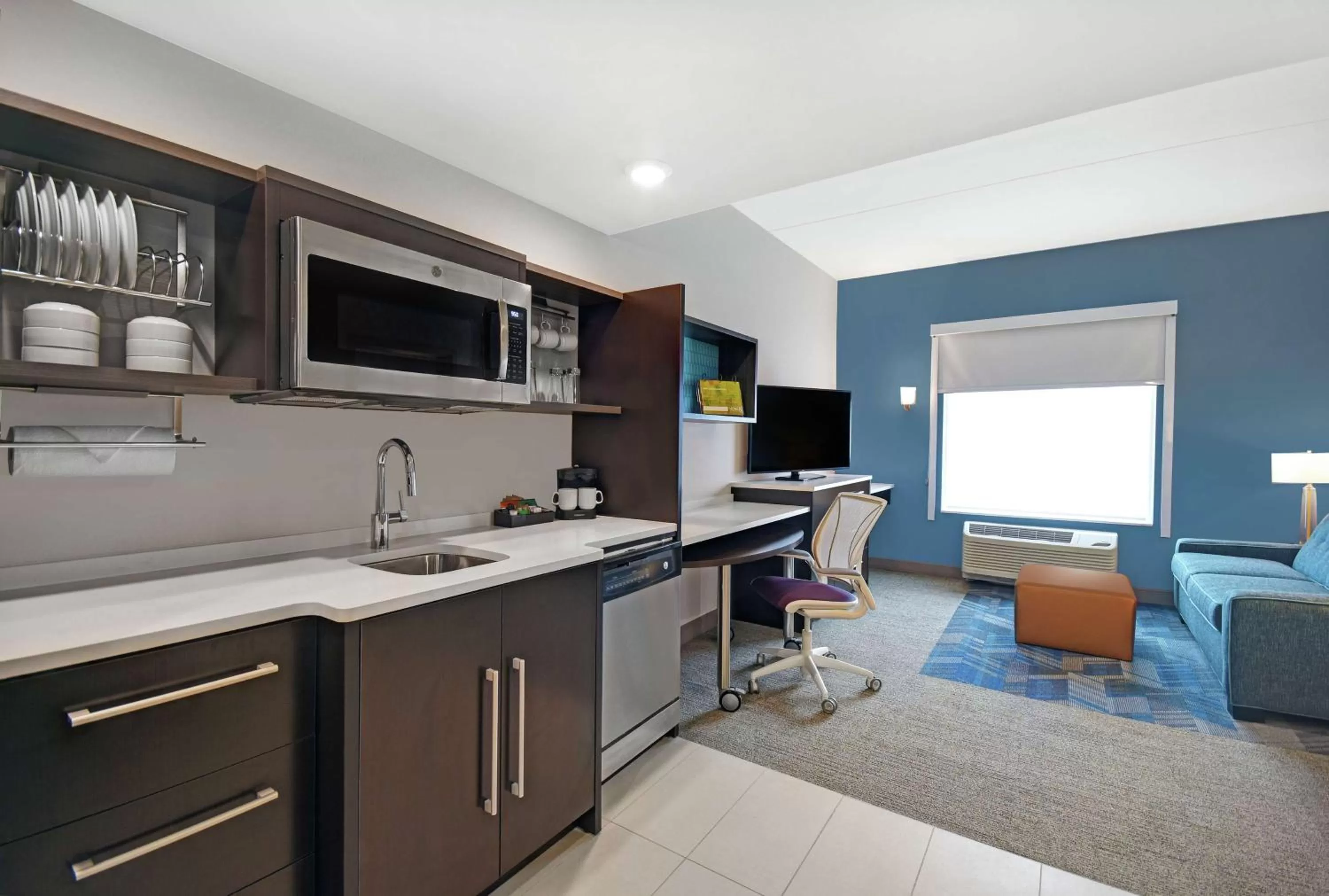 Bedroom in Home2 Suites By Hilton Lawrenceville Atlanta Sugarloaf, Ga