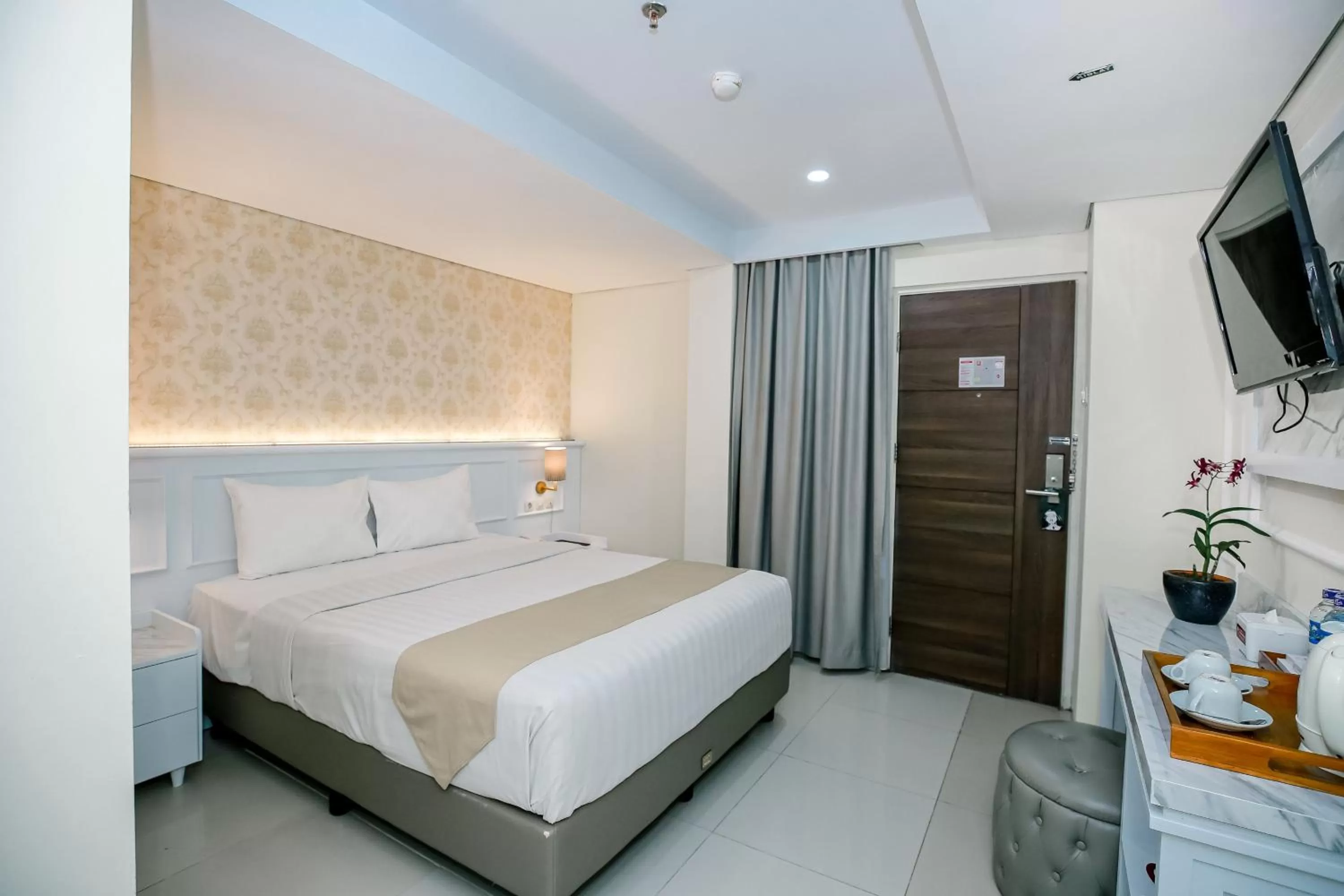 Bed in The Cube Hotel Malioboro, Azana Hotels Collection
