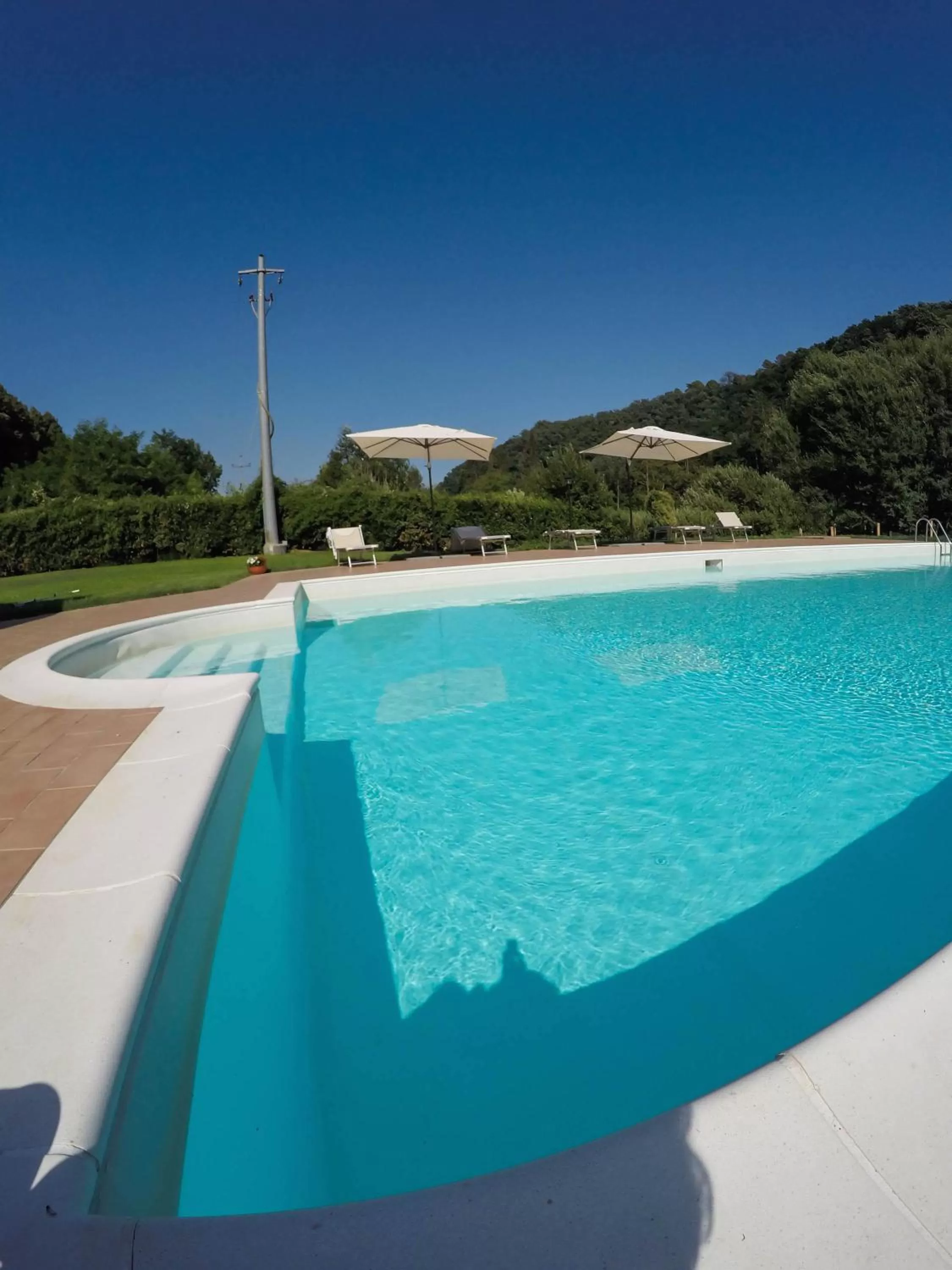 Garden, Swimming Pool in CASALE LA FATA -tipico toscano immerso nelle colline tra Lucca e Versilia, 6 appartamenti indipendenti