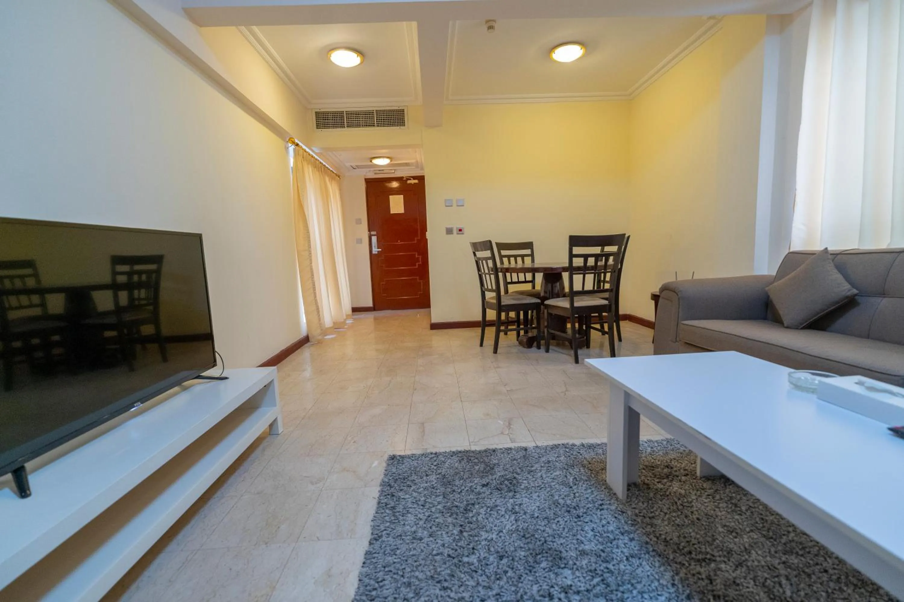 Living room in Majestic Hotel