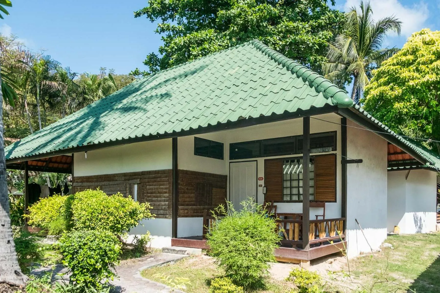 Property building in Marine Chaweng Beach Resort