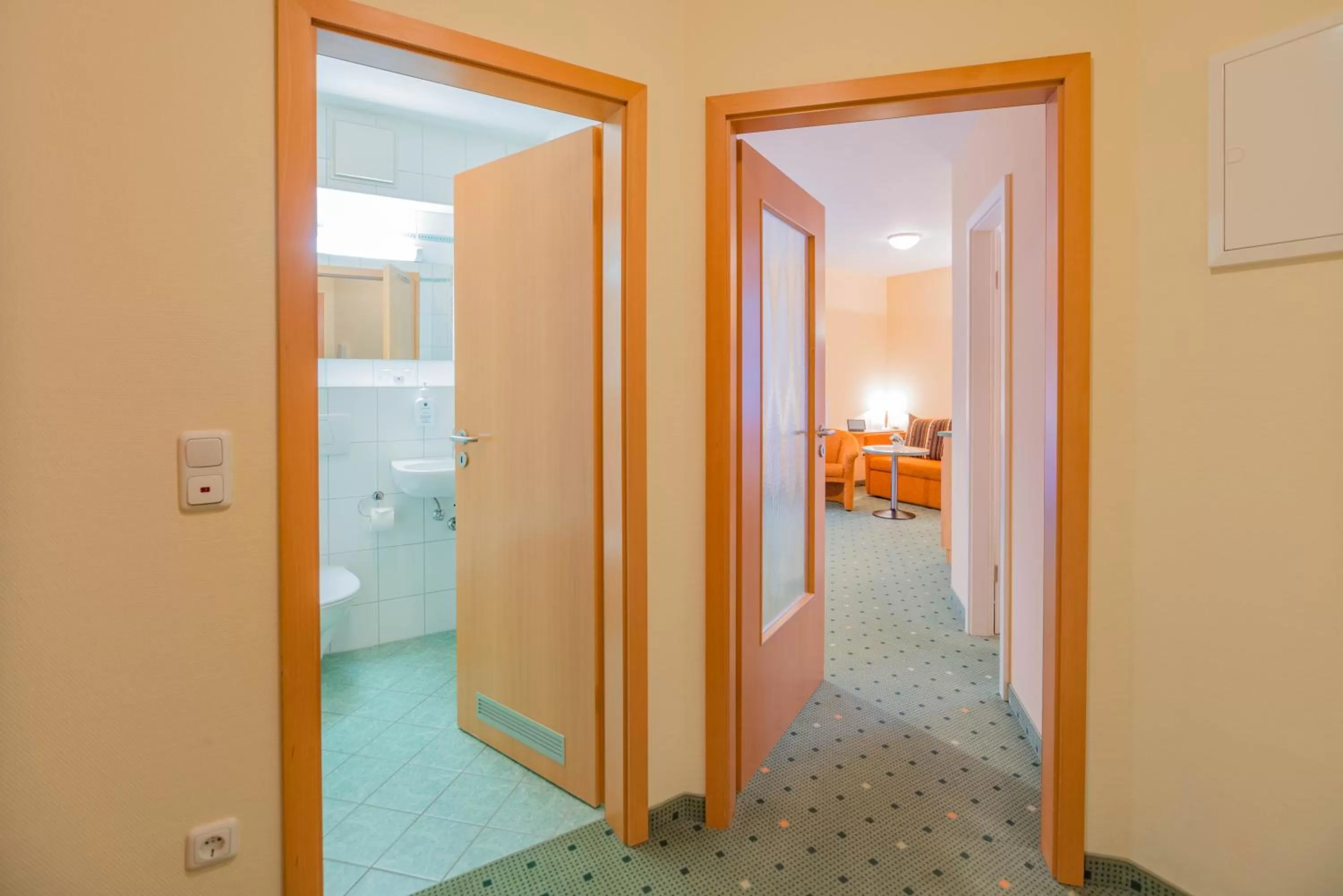 Photo of the whole room in Am Weststrand Apartmenthaus Waldeck