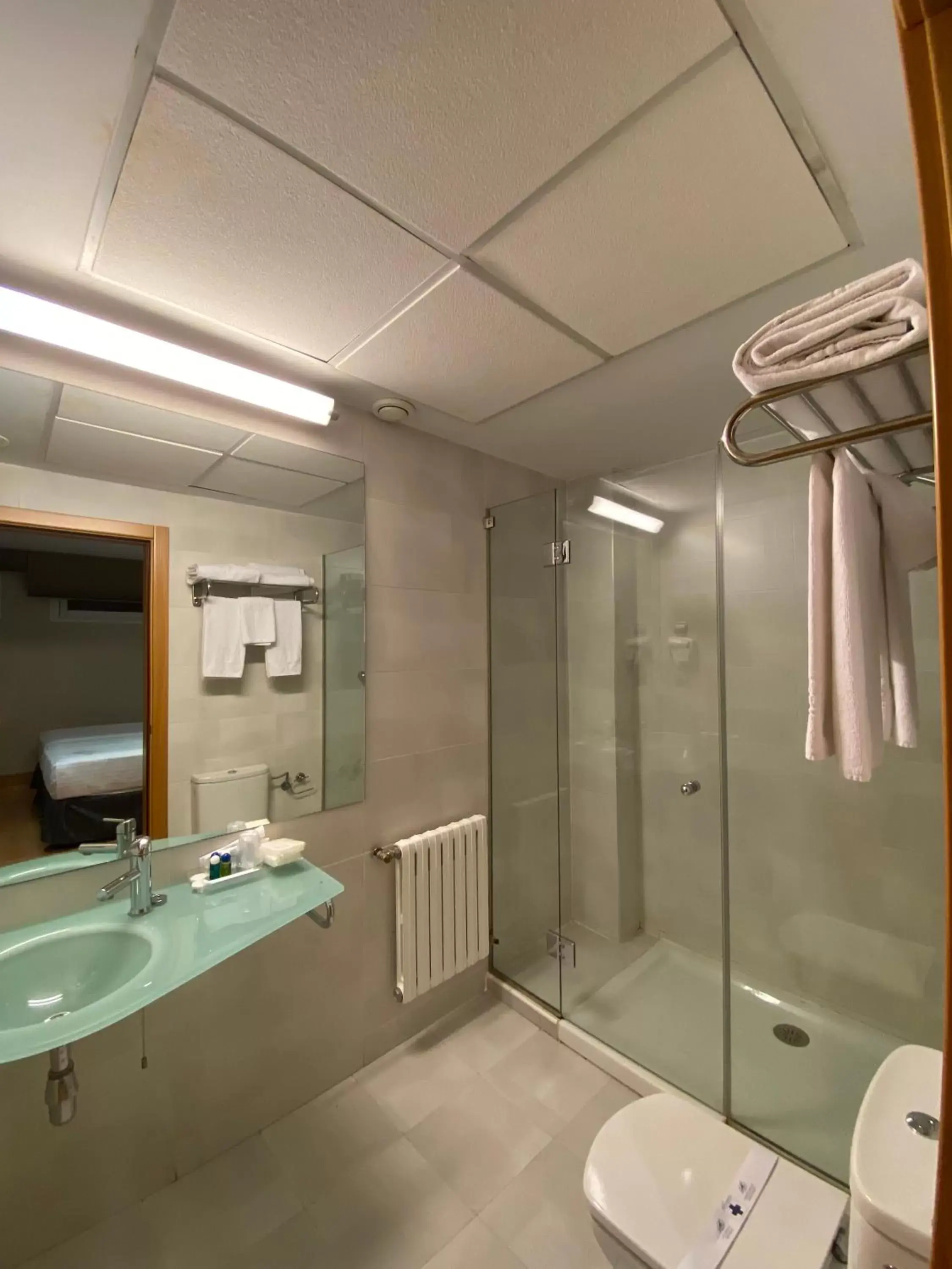 Twin Room in U Hotel Villa-Gomá Twin Room in U Hotel Villa-Gomá