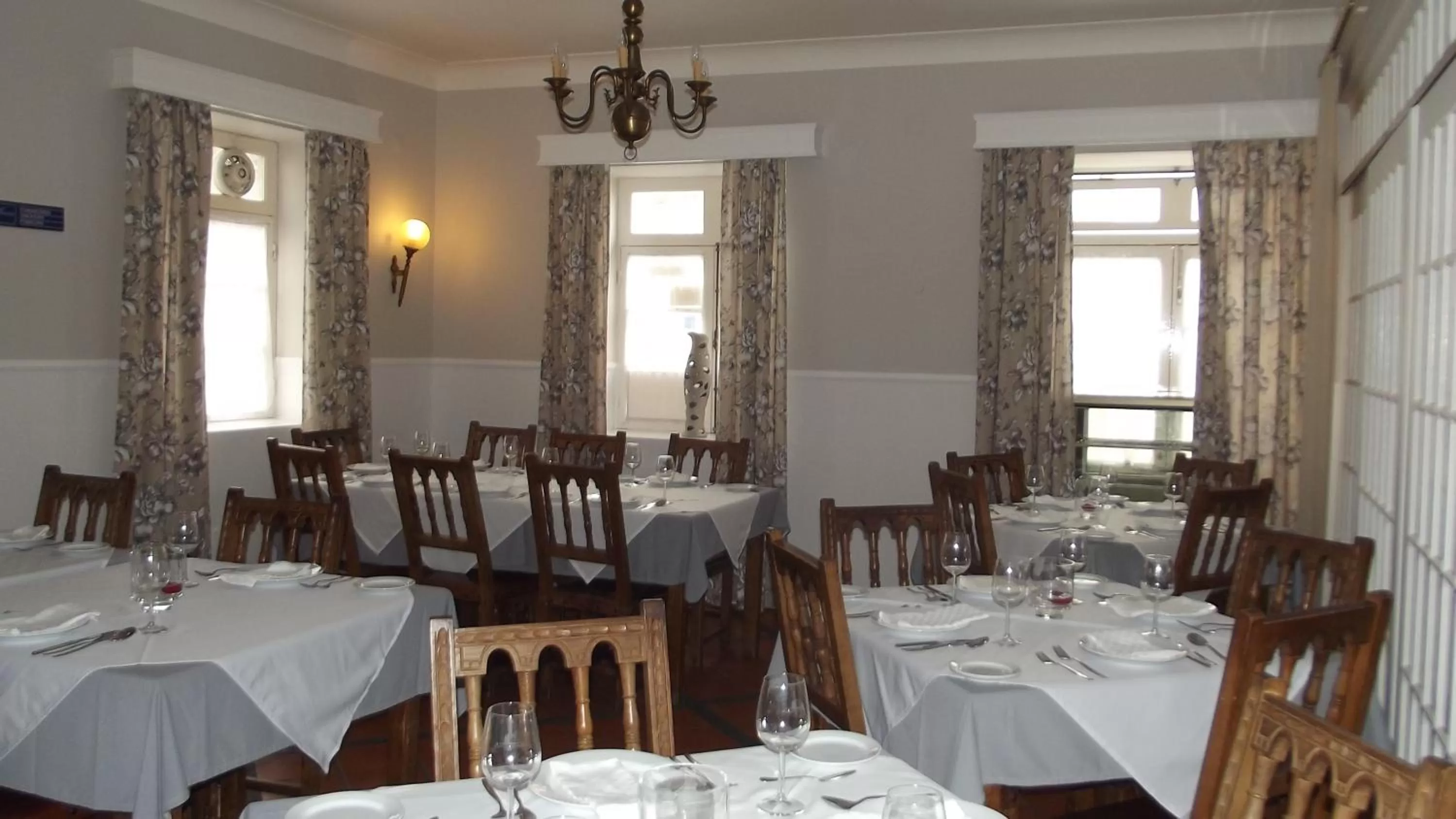 Restaurant/places to eat in Hotel Beira Mar