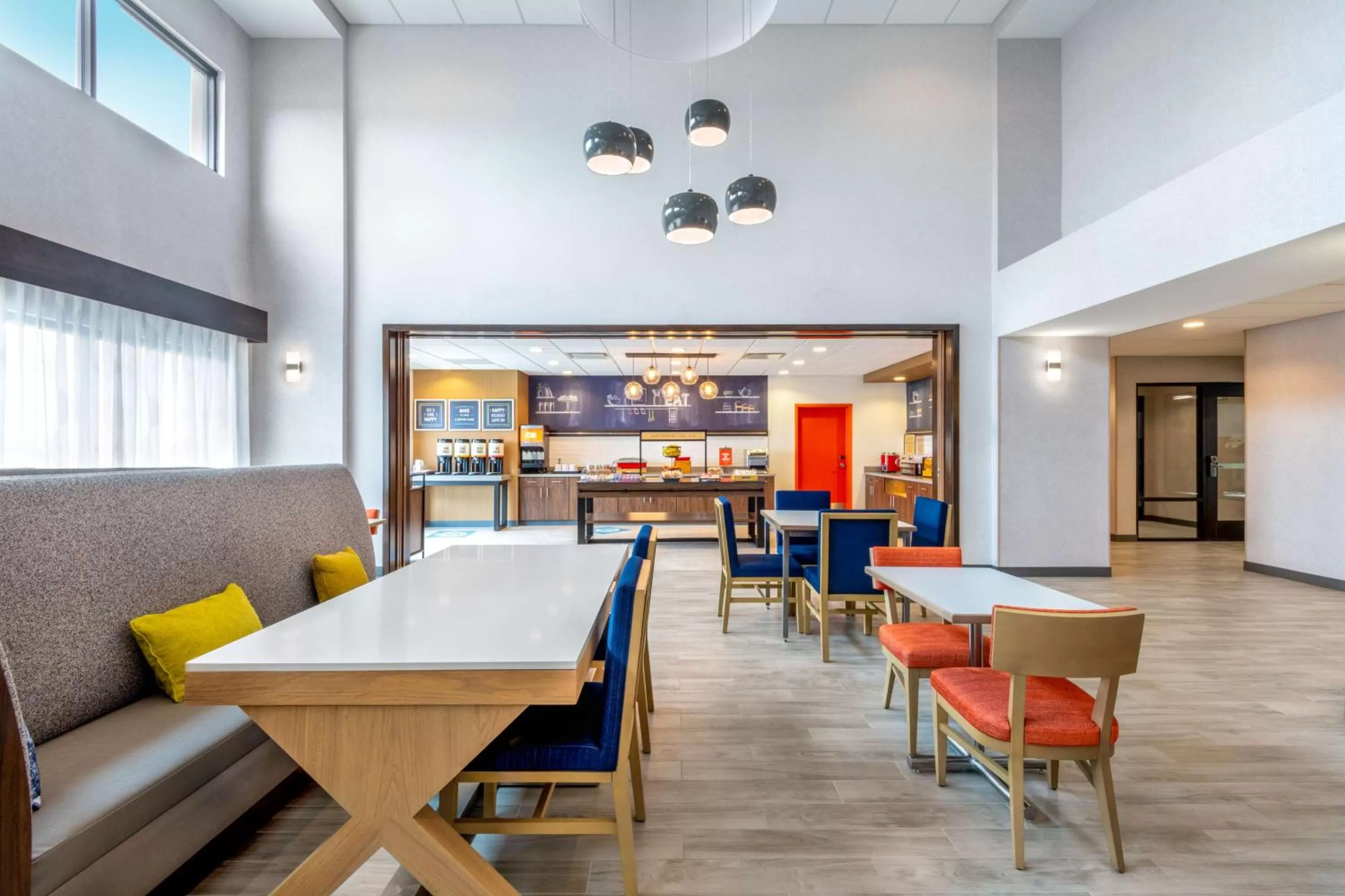 Breakfast in Hampton Inn & Suites Cody, Wy