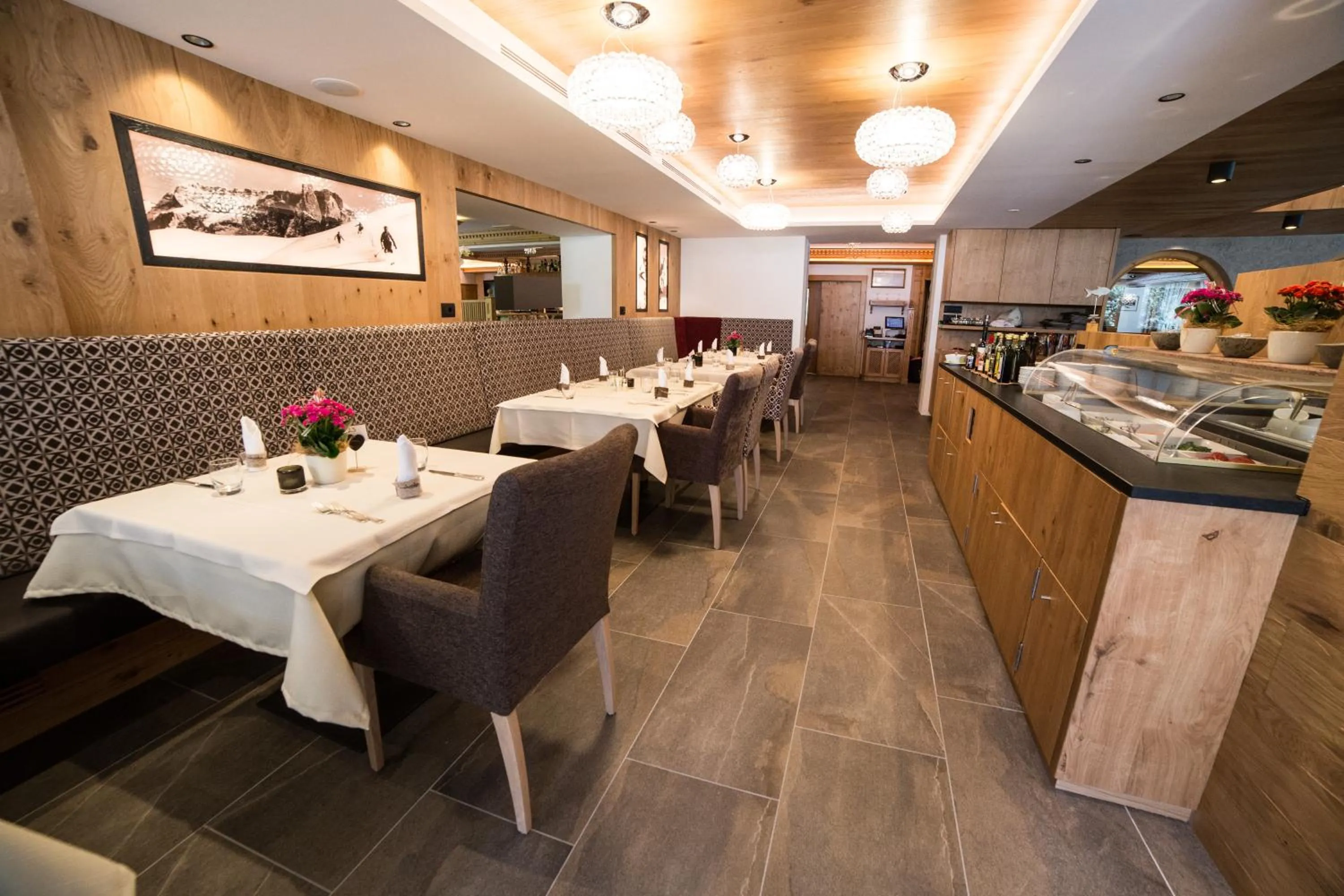 Restaurant/places to eat in Freina Mountain Lifestyle Hotel