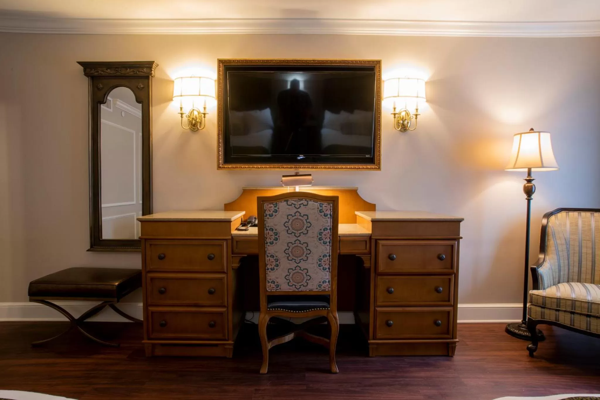 TV and multimedia in Hotel St. Marie