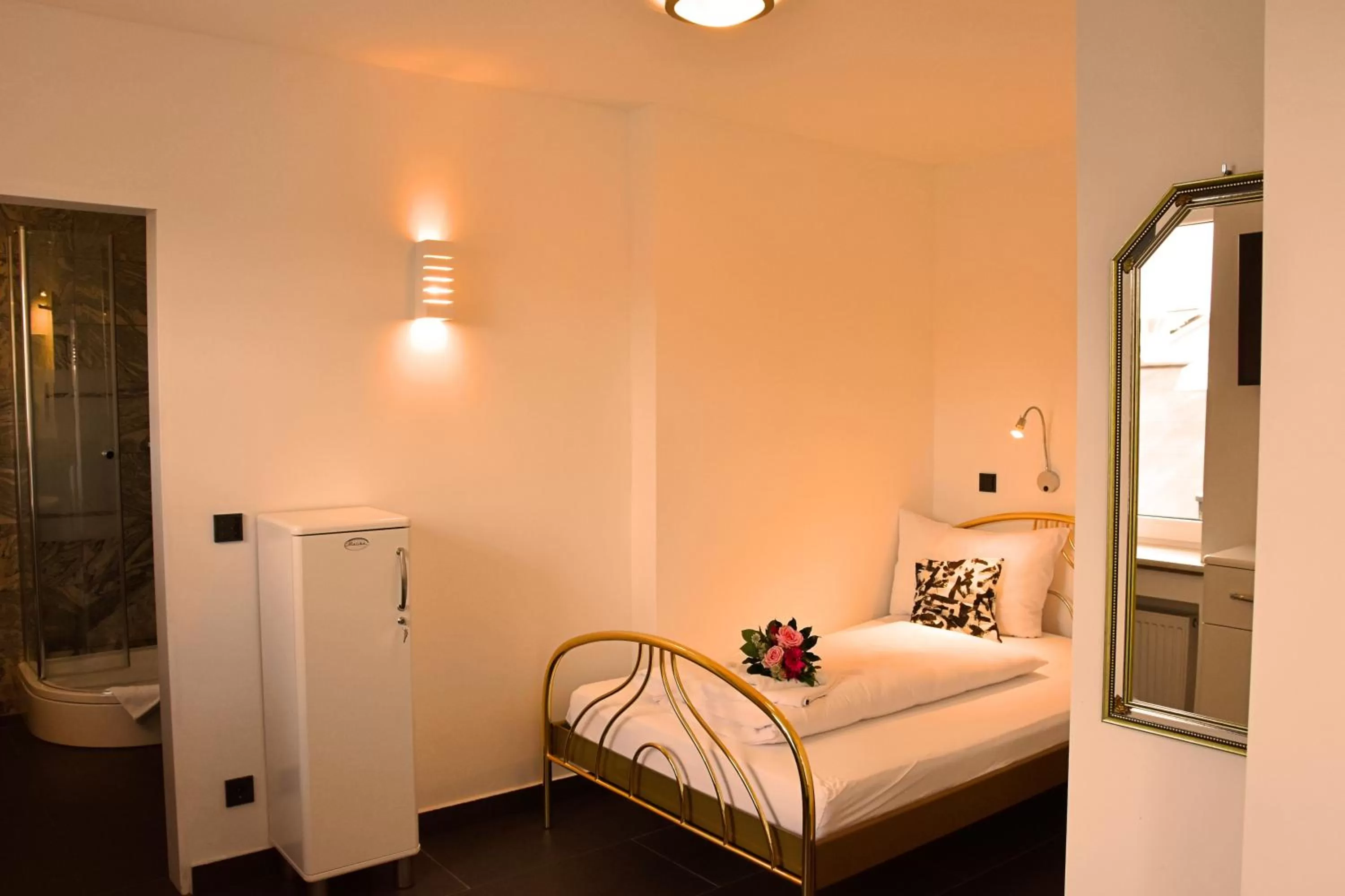 Bed in Hotel Walsroder Hof