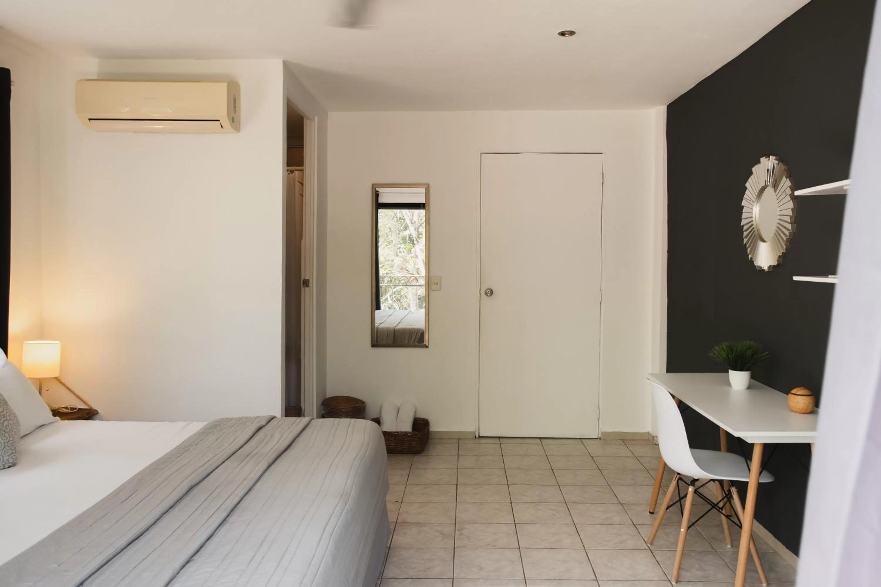 Photo of the whole room in Che Suites Playa Adults Only