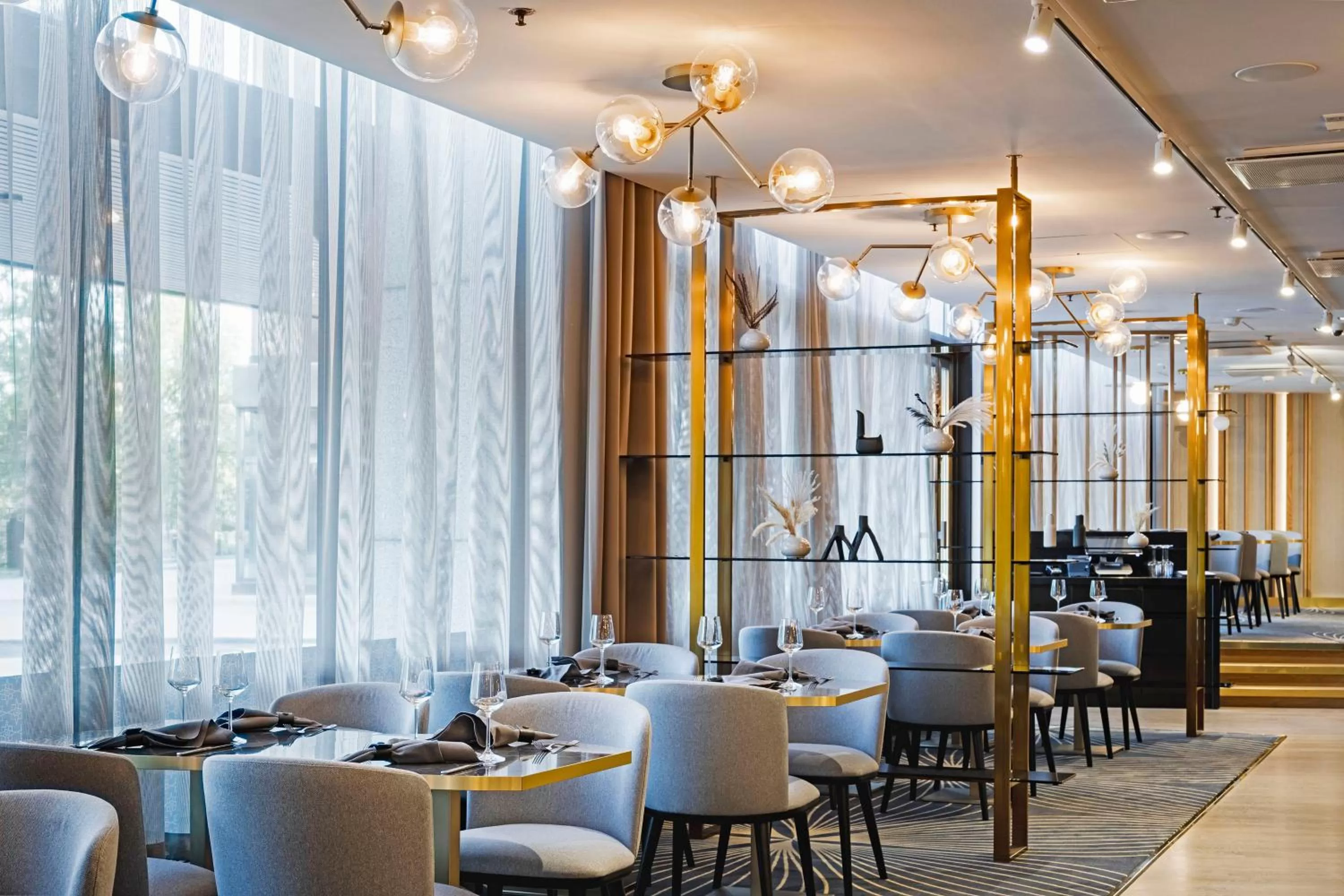 Restaurant/places to eat in Crowne Plaza Helsinki - Hesperia by IHG