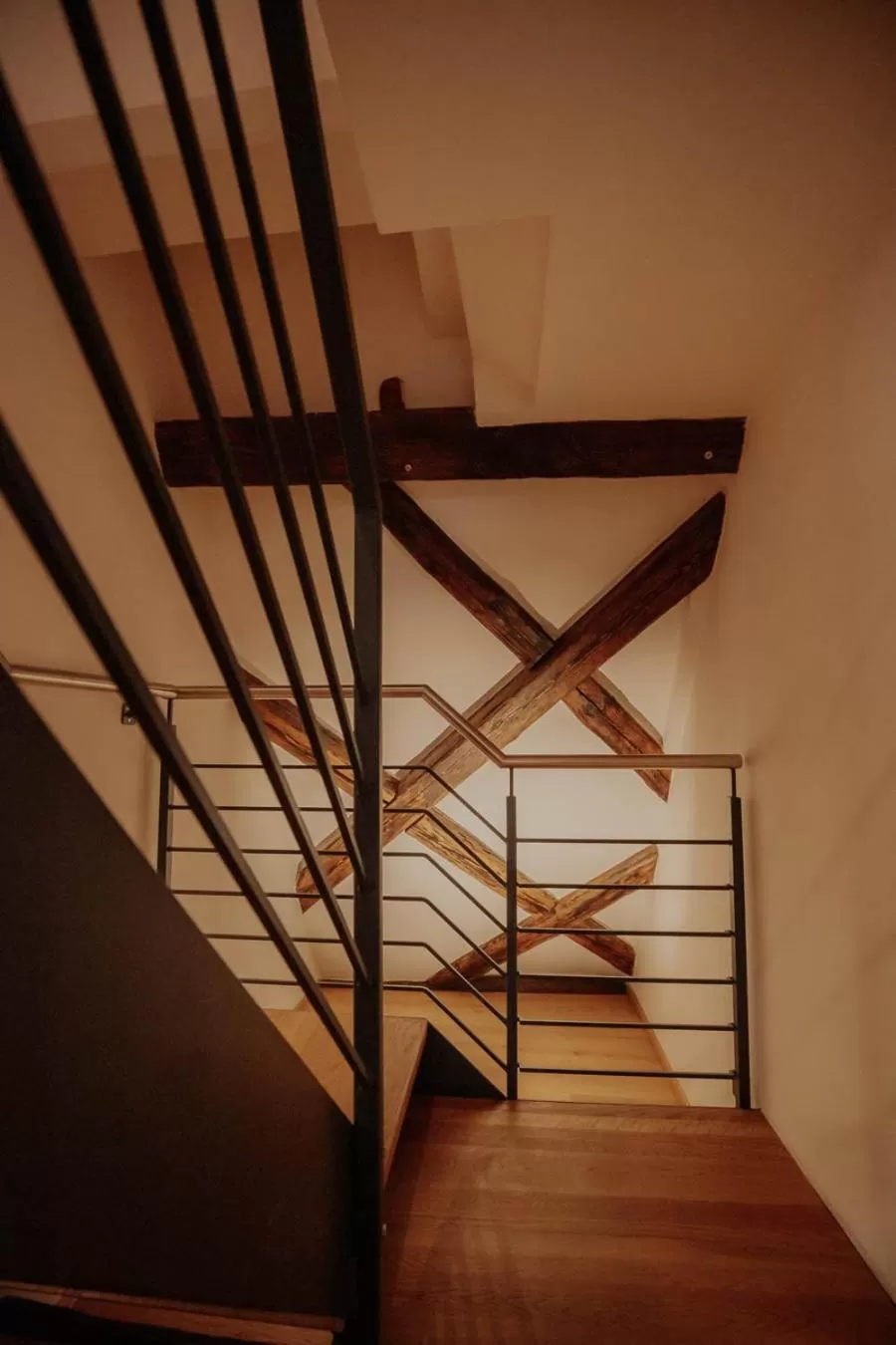 Property building, Bed in Altstadtmittehotel Sonne