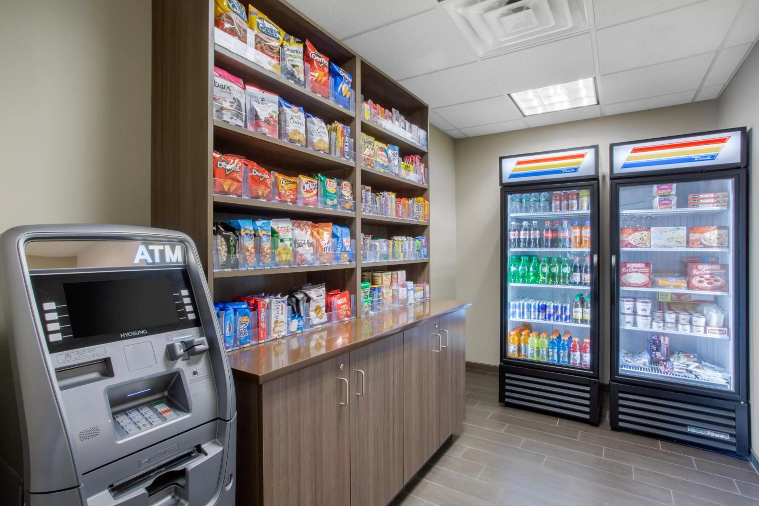 On-site shops in Sleep Inn & Suites Monroe - Woodbury