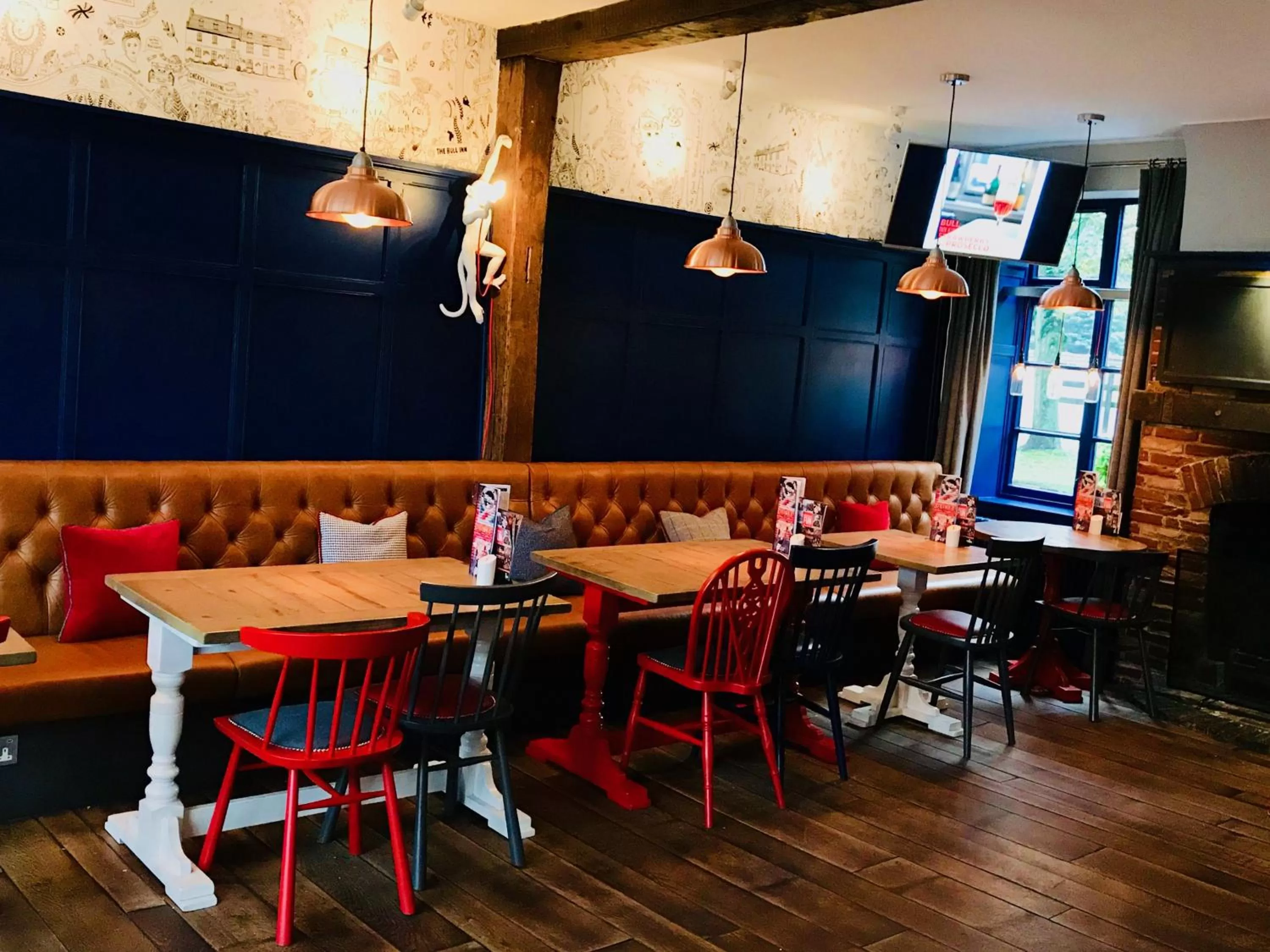 Lounge or bar in The Bull Inn