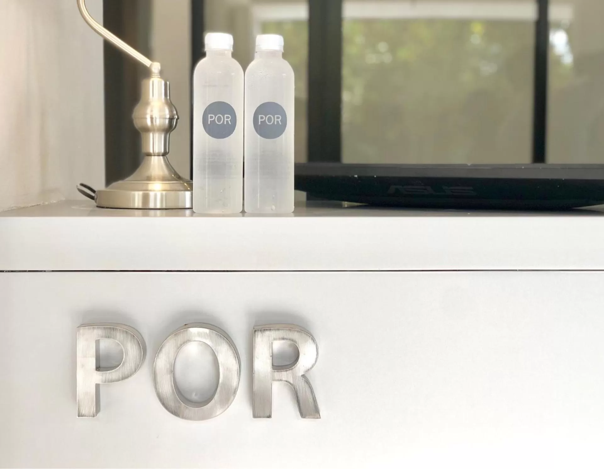 Drinks in POR Daowadung NO PARKING