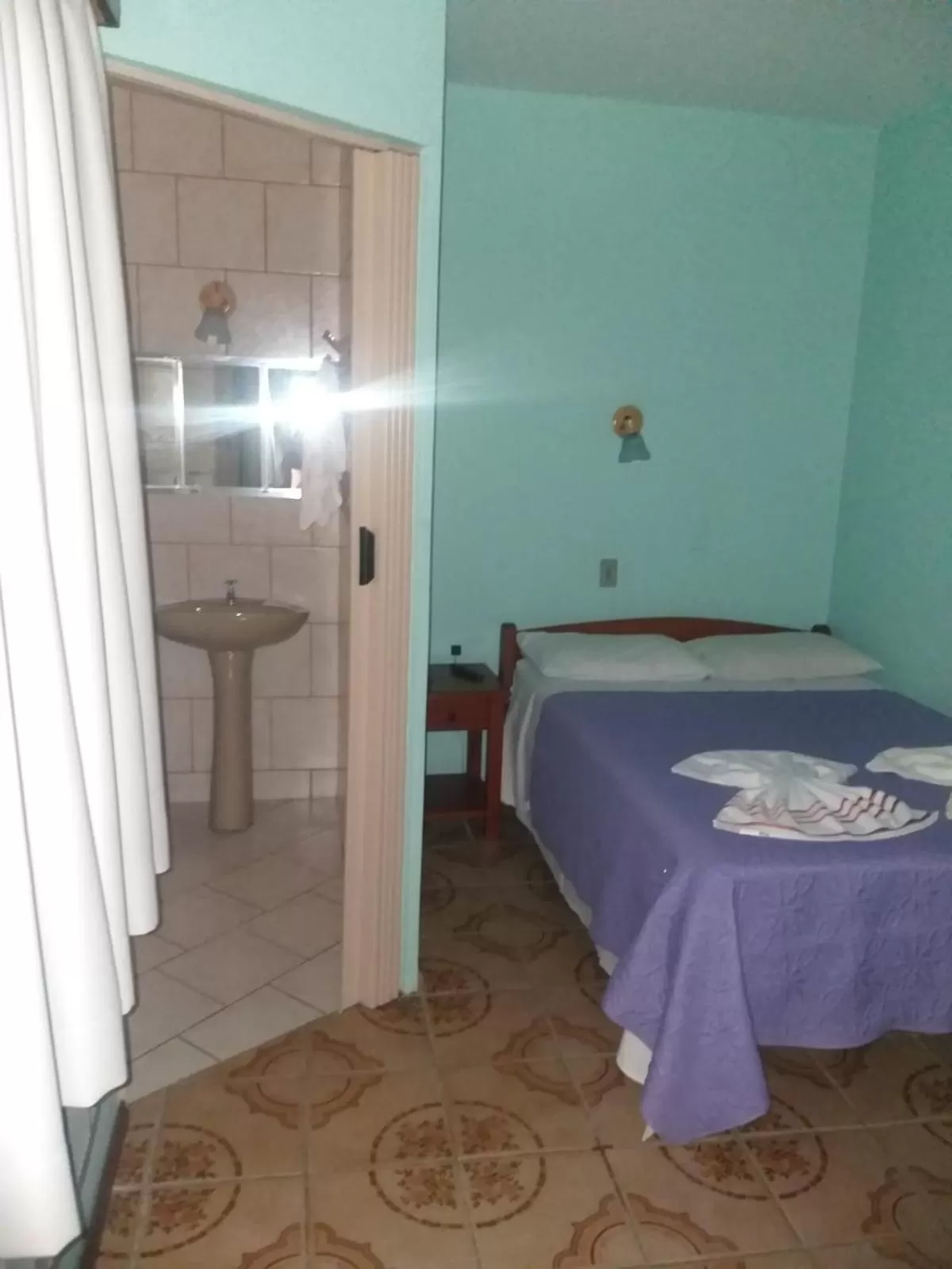 Photo of the whole room, Bed in Residencial Ilha Dourada