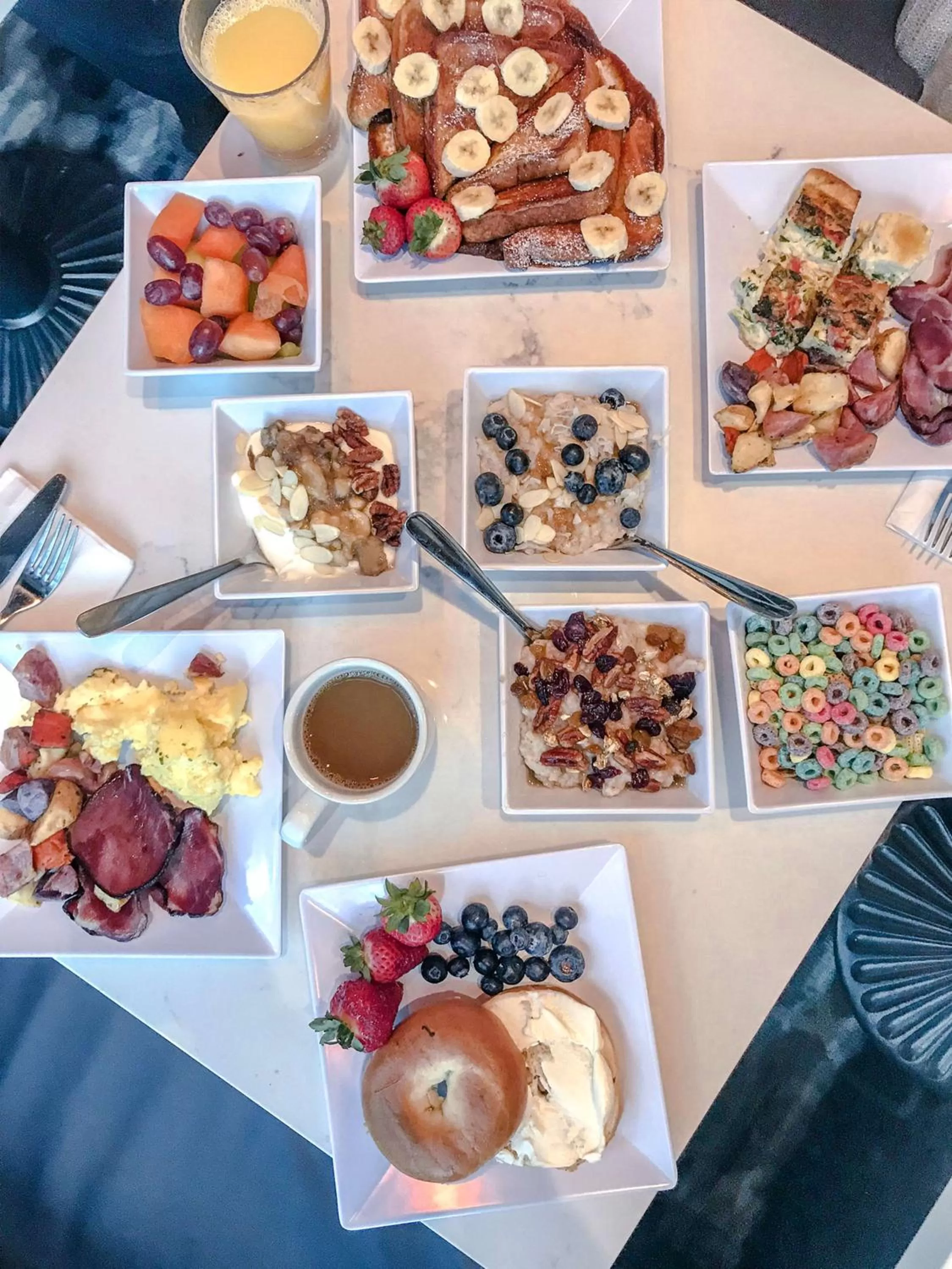 Restaurant/places to eat in Hyatt Place Chantilly Dulles Airport South