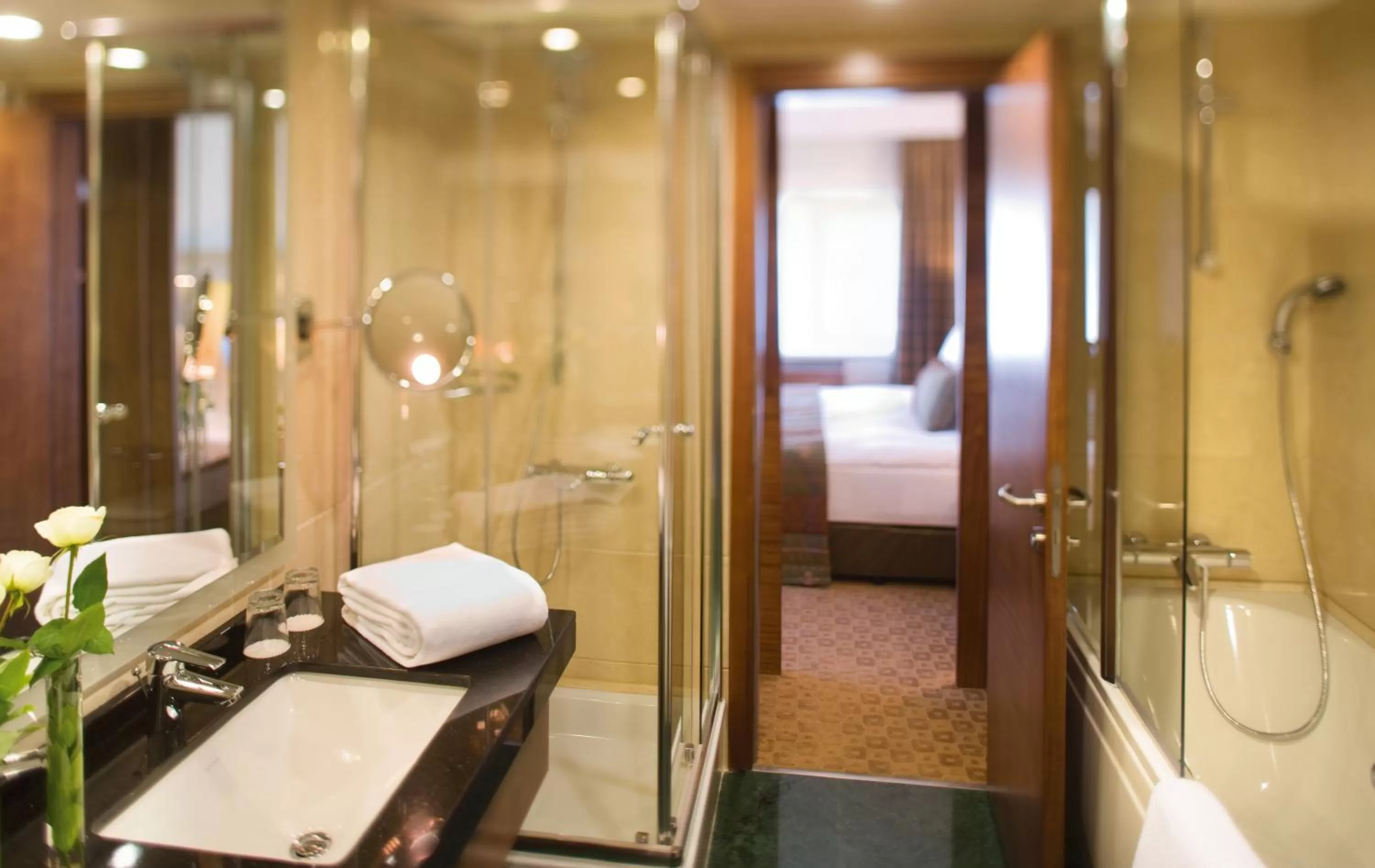 Bathroom in Mövenpick Hotel Izmir