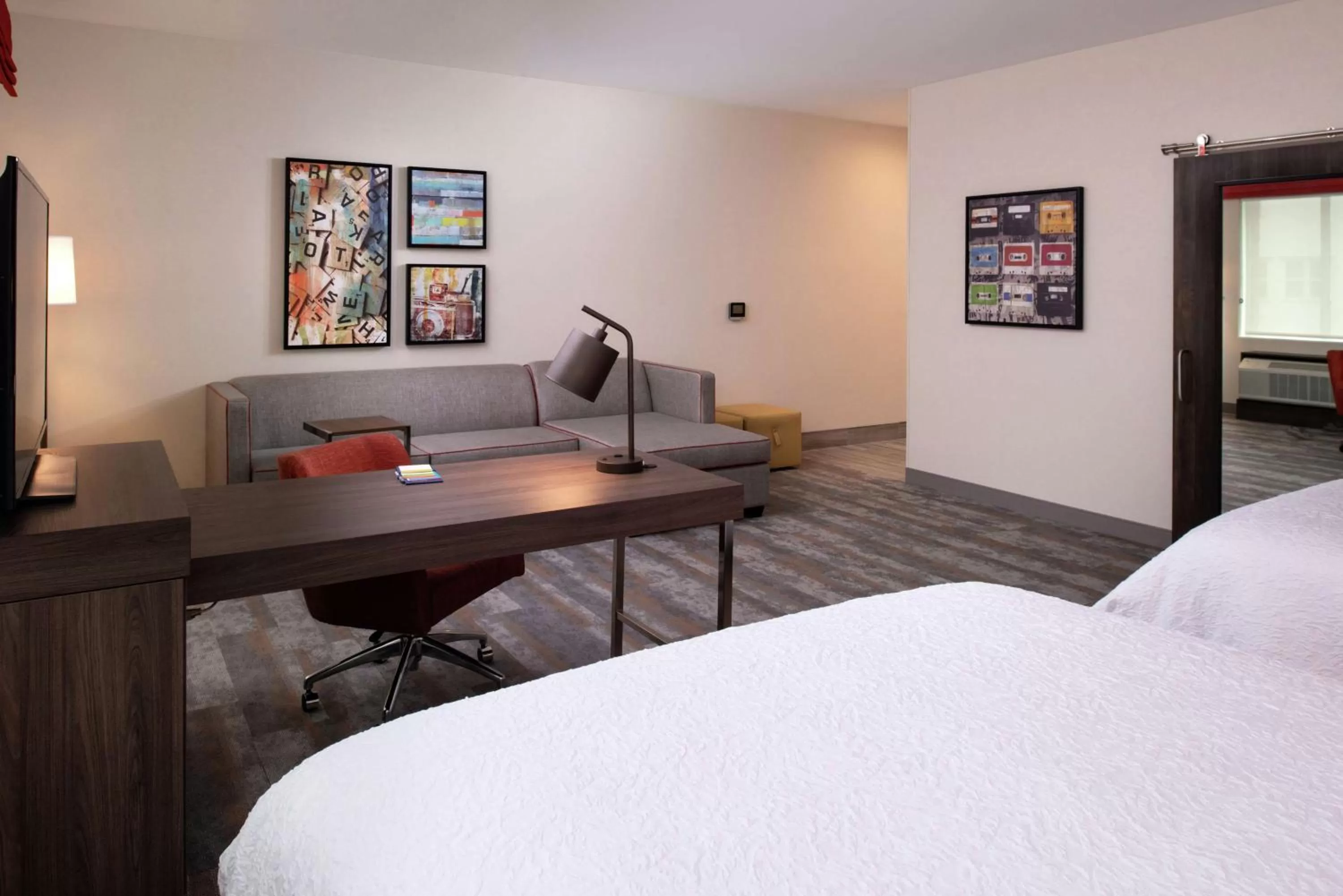 Bedroom, Bed in Hampton Inn & Suites Buena Park